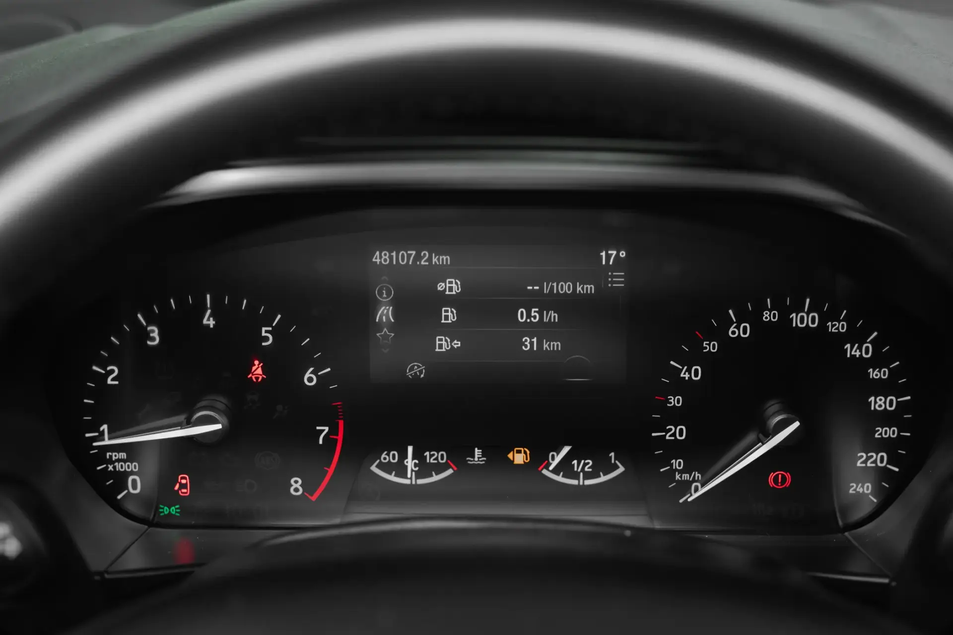 Ford Focus 1.0 EcoBoost MHEV Titanium 12