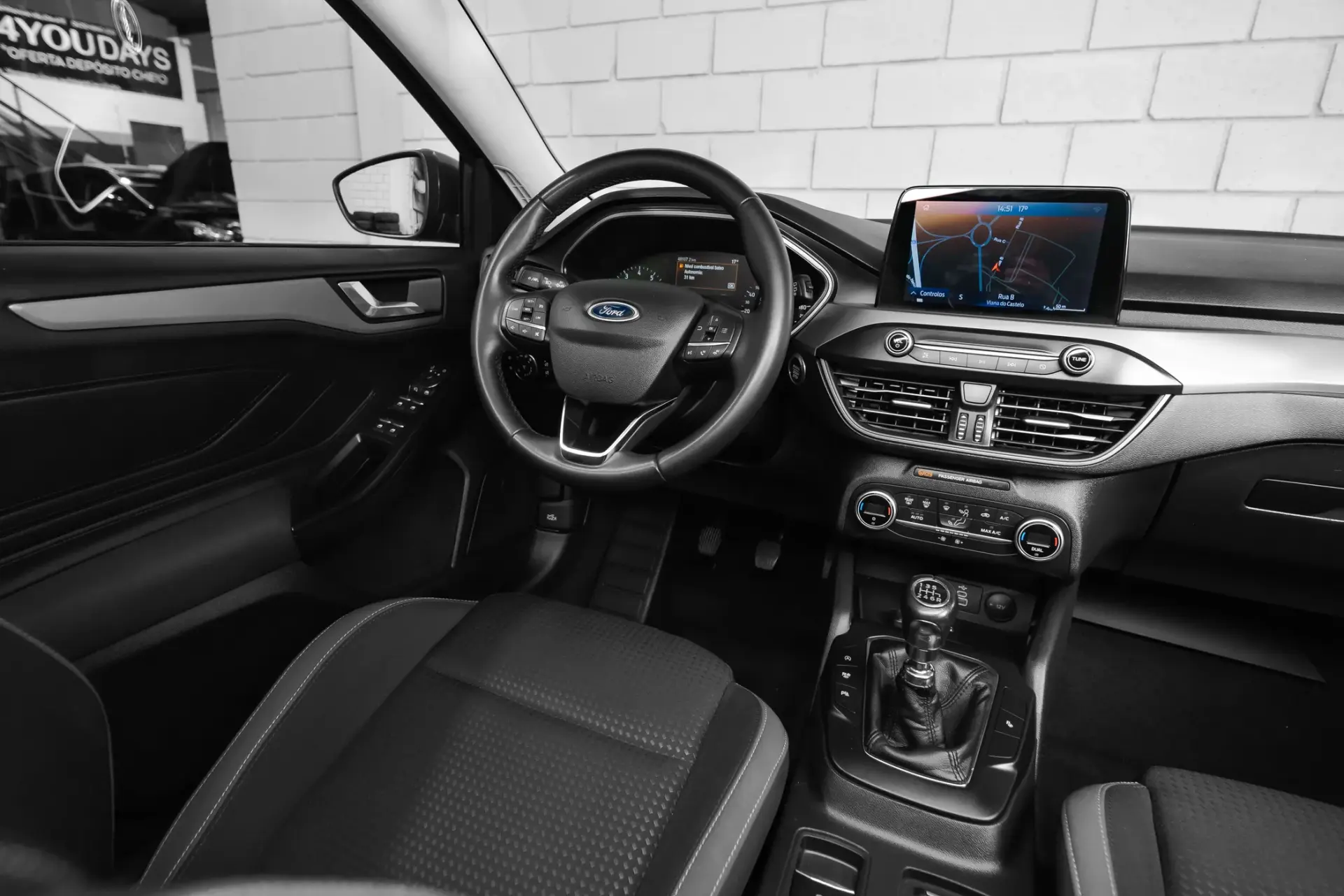 Ford Focus 1.0 EcoBoost MHEV Titanium 35
