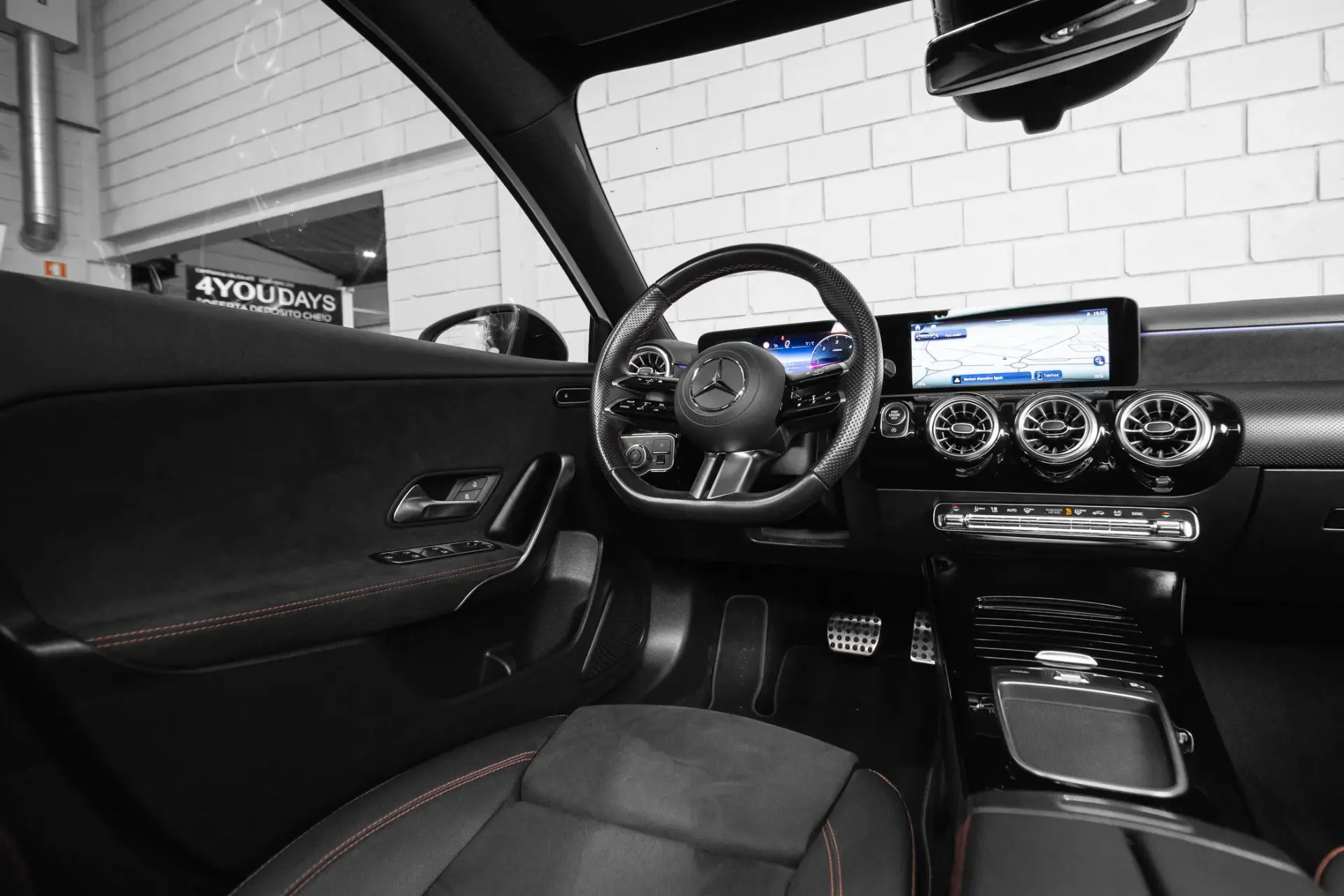 Mercedes-Benz A 180 d AMG Line Aut. 29