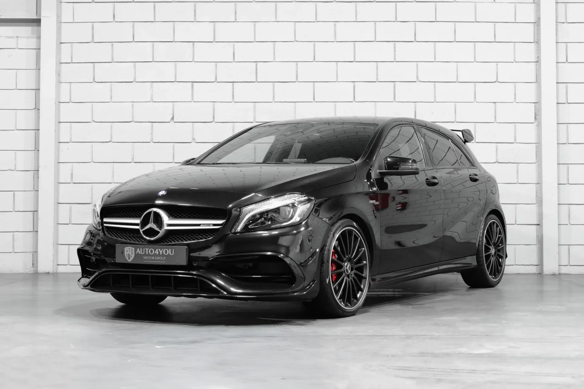 Mercedes-Benz A 45 AMG 4Matic Speedshift 7G-DCT 1