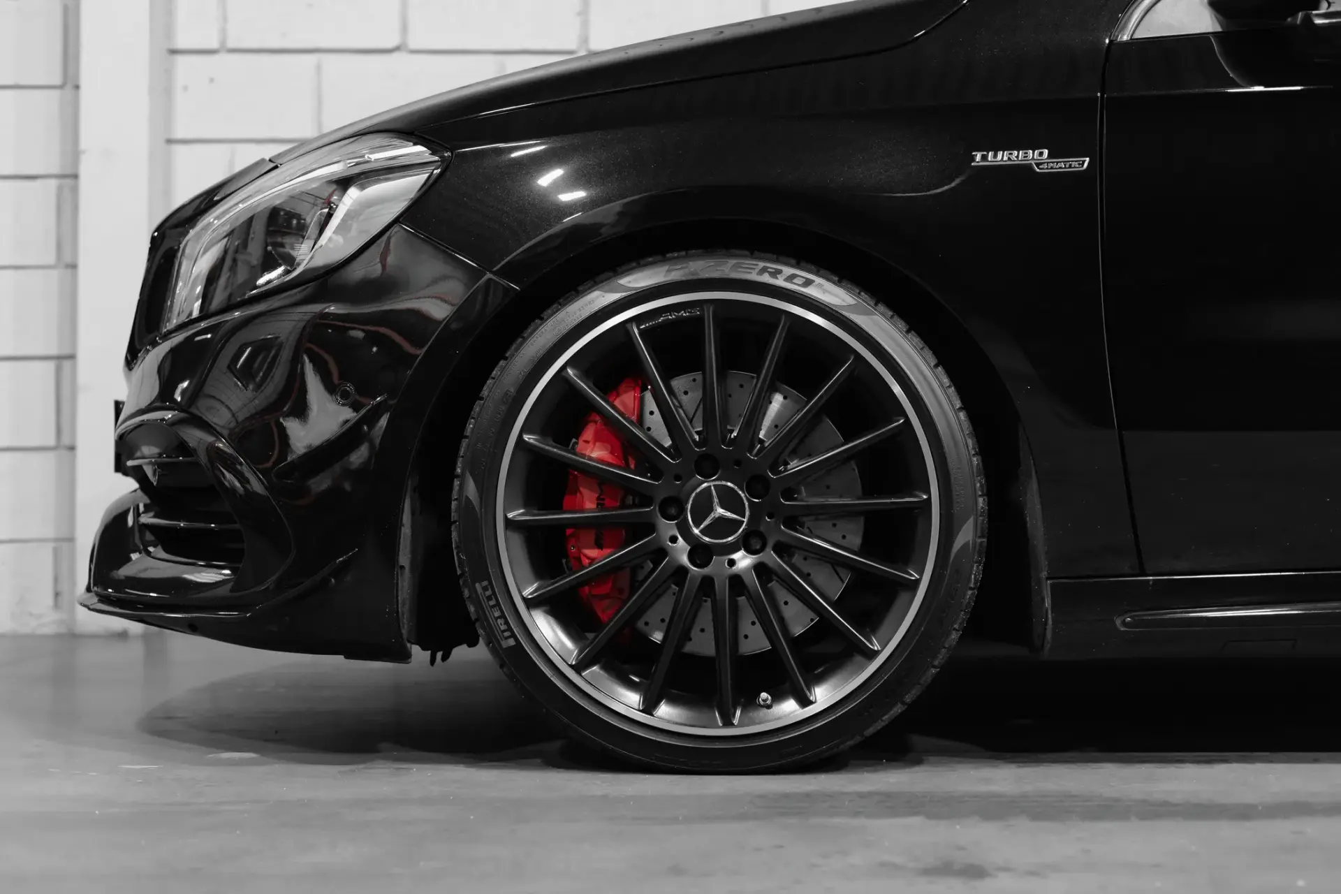 Mercedes-Benz A 45 AMG 4Matic Speedshift 7G-DCT 5