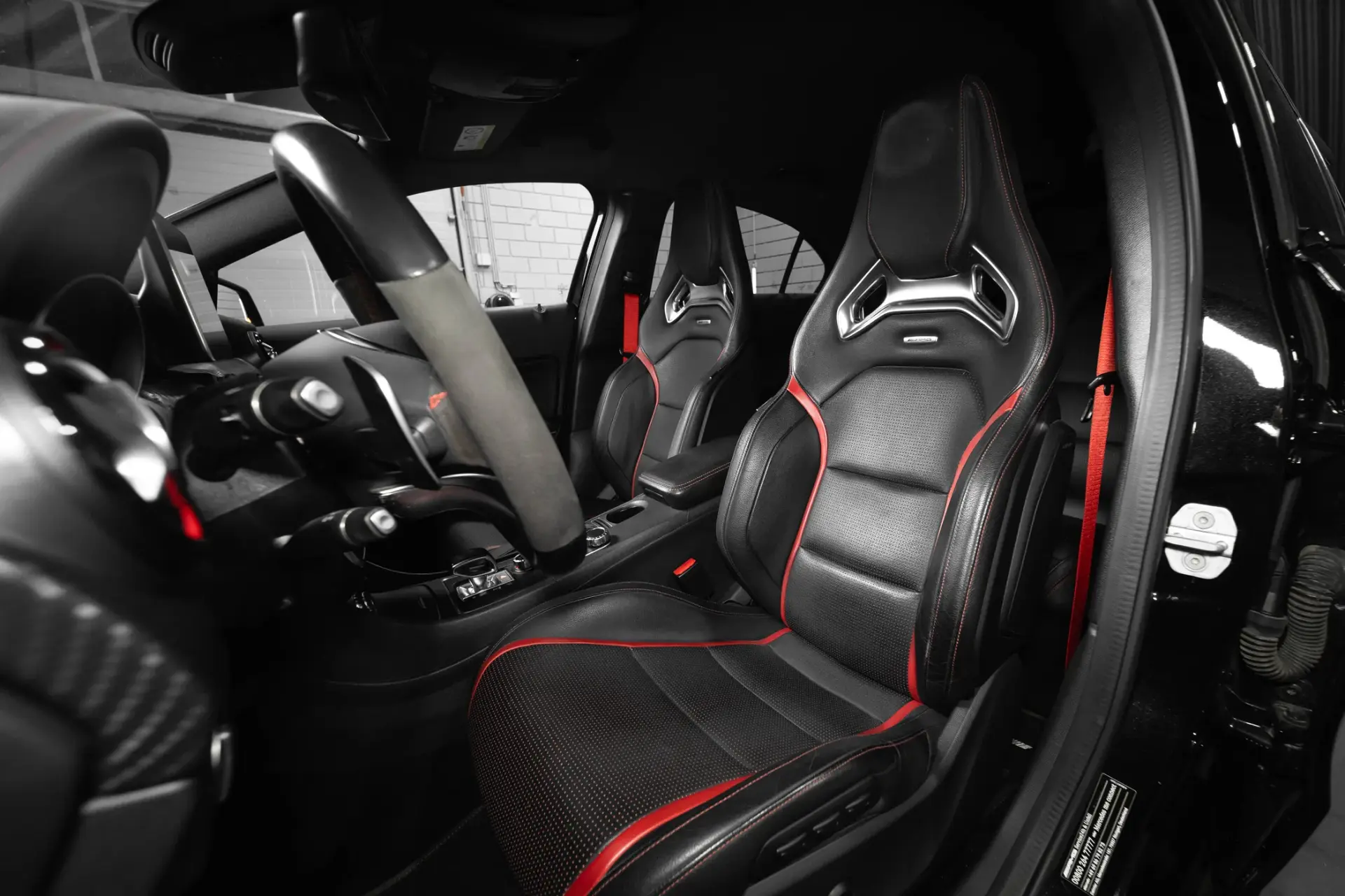 Mercedes-Benz A 45 AMG 4Matic Speedshift 7G-DCT 10