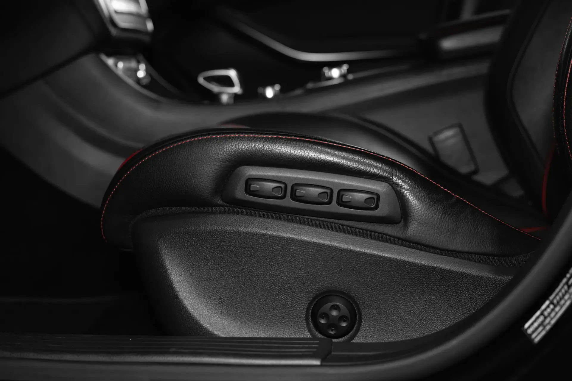 Mercedes-Benz A 45 AMG 4Matic Speedshift 7G-DCT 35