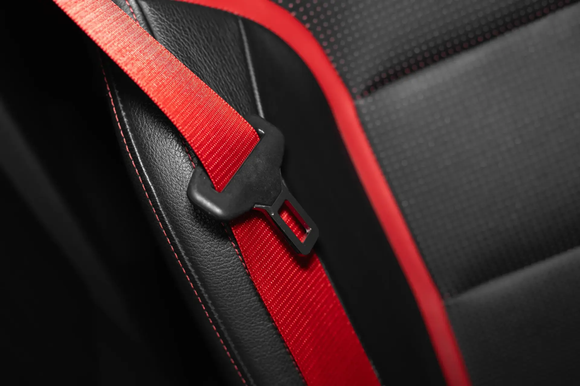 Mercedes-Benz A 45 AMG 4Matic Speedshift 7G-DCT 47
