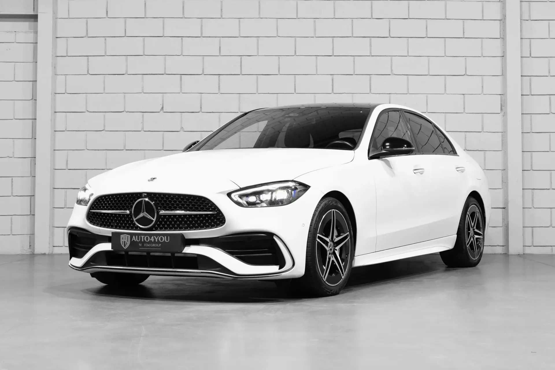 Mercedes-Benz C 300 e 9G-TRONIC AMG Line 1