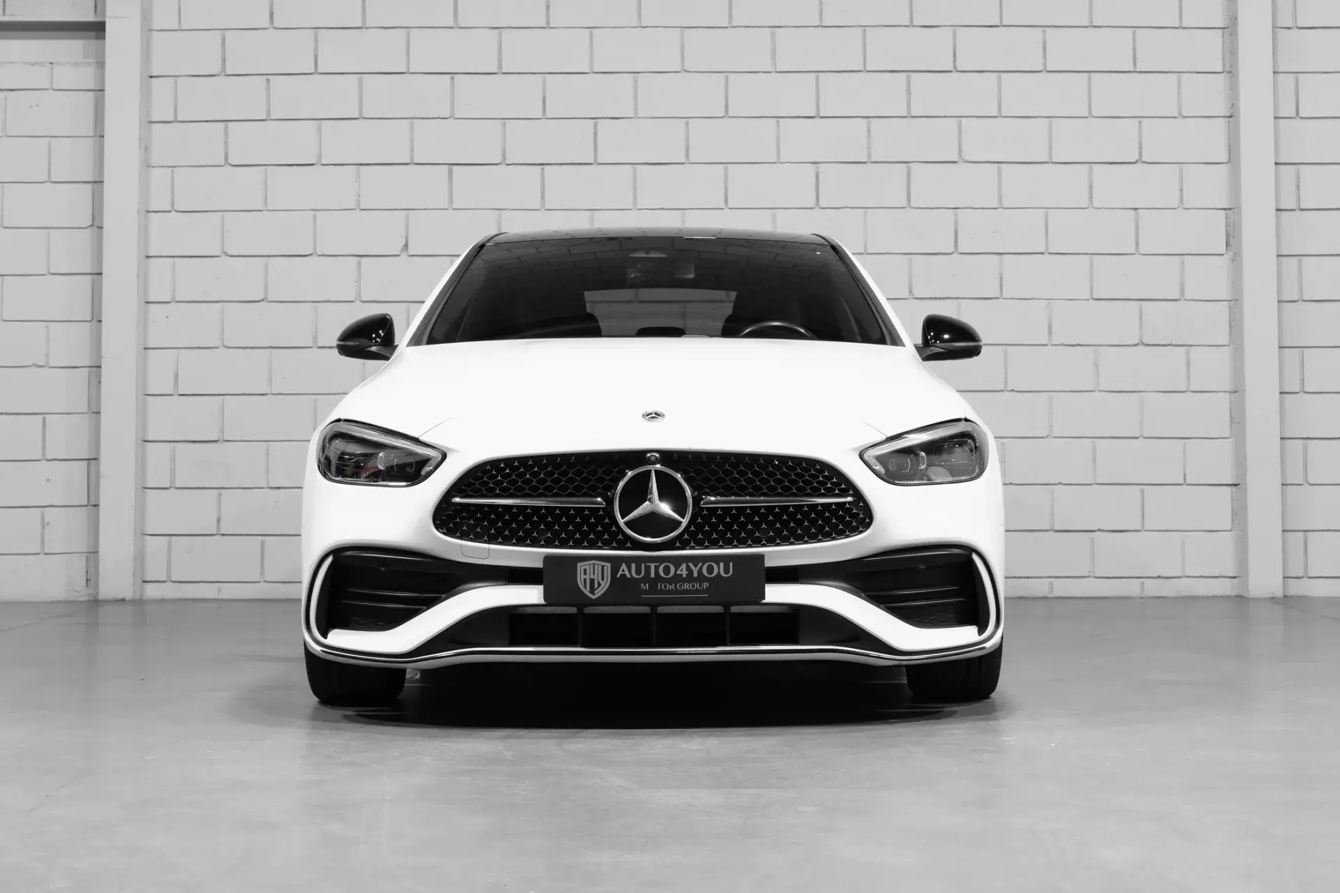 Mercedes-Benz C 300 e 9G-TRONIC AMG Line 2
