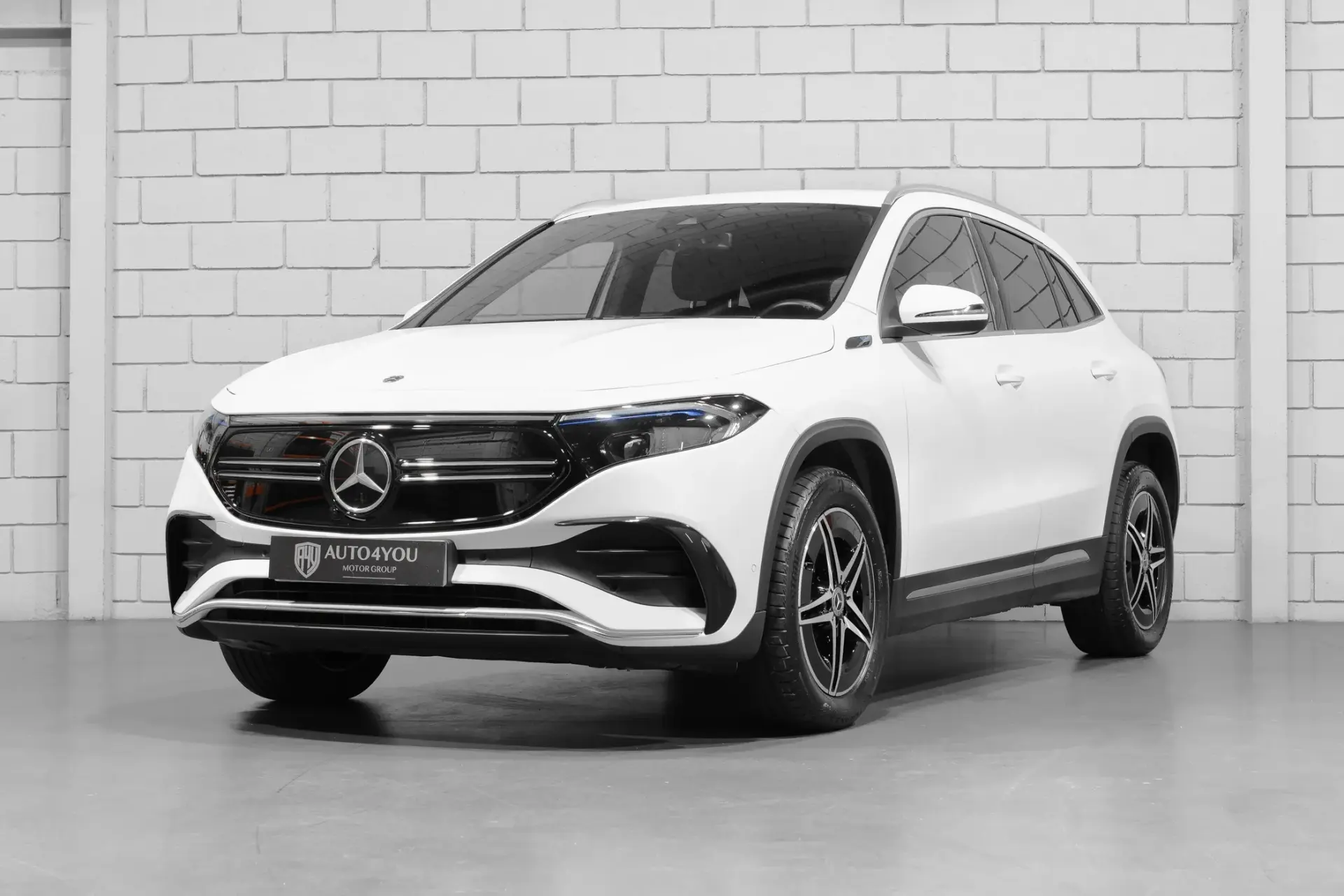 Mercedes-Benz EQA 250 AMG Line 1