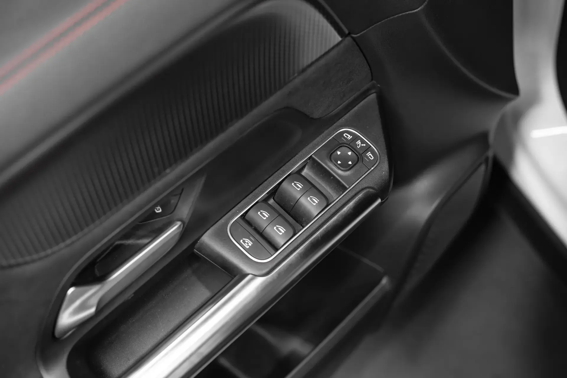 Mercedes-Benz EQA 250 AMG Line 33