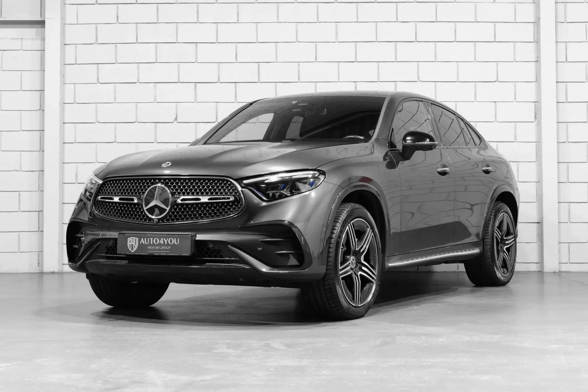 Mercedes-Benz GLC 300 e 4Matic 9G-TRONIC Edition AMG Line 1