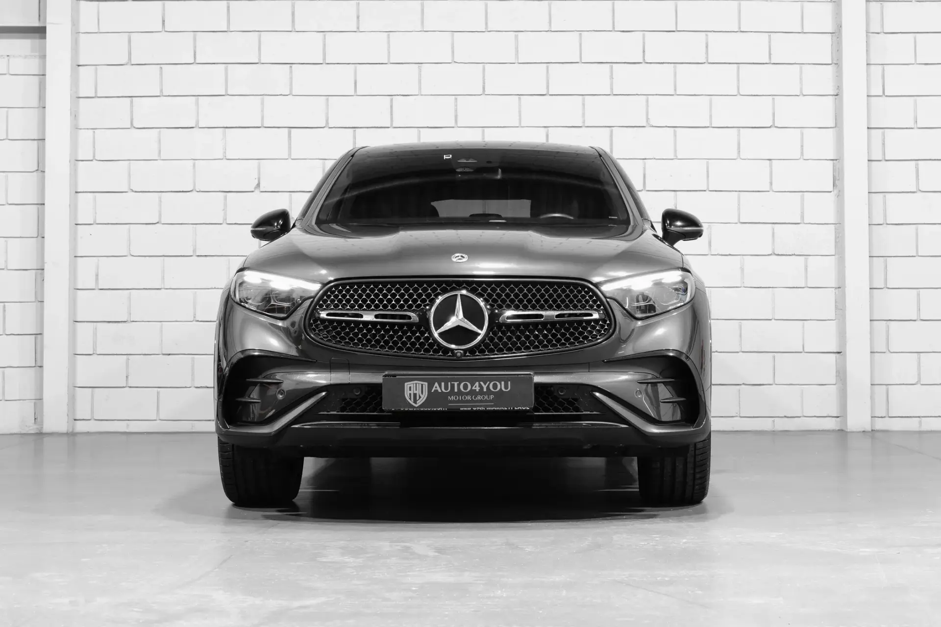 Mercedes-Benz GLC 300 e 4Matic 9G-TRONIC Edition AMG Line 2