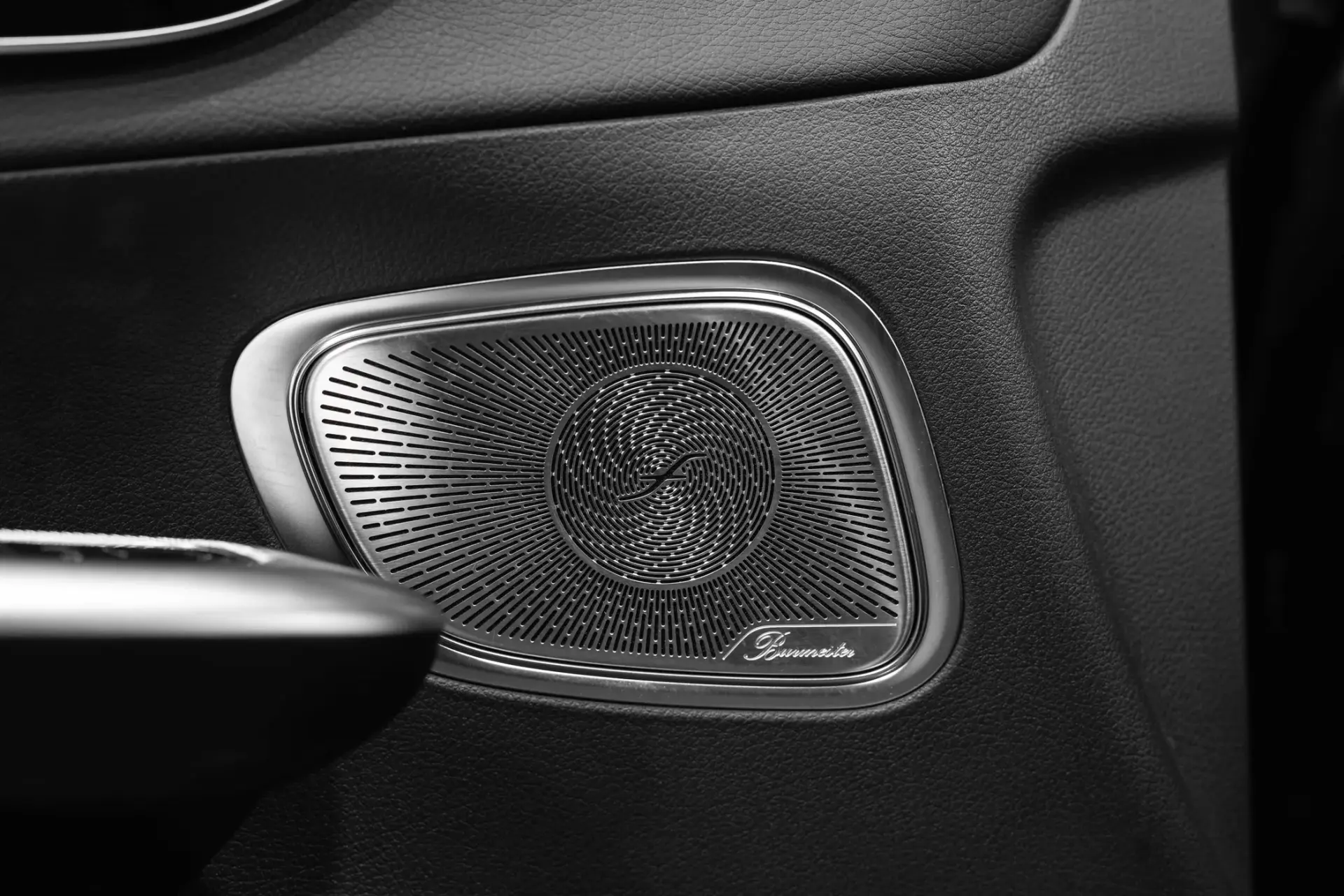 Mercedes-Benz GLC 300 e 4Matic 9G-TRONIC Edition AMG Line 37