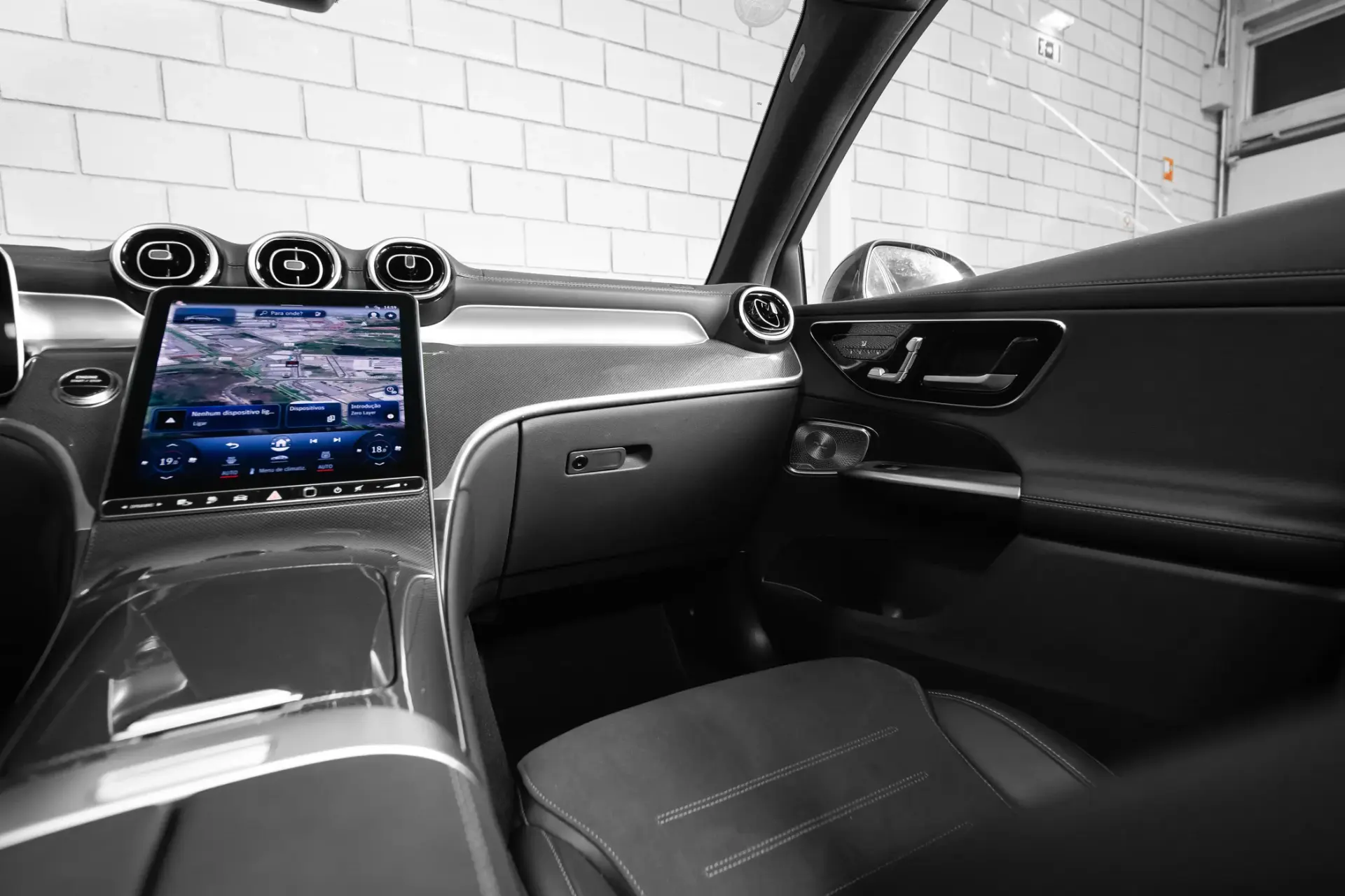 Mercedes-Benz GLC 300 e 4Matic 9G-TRONIC Edition AMG Line 44