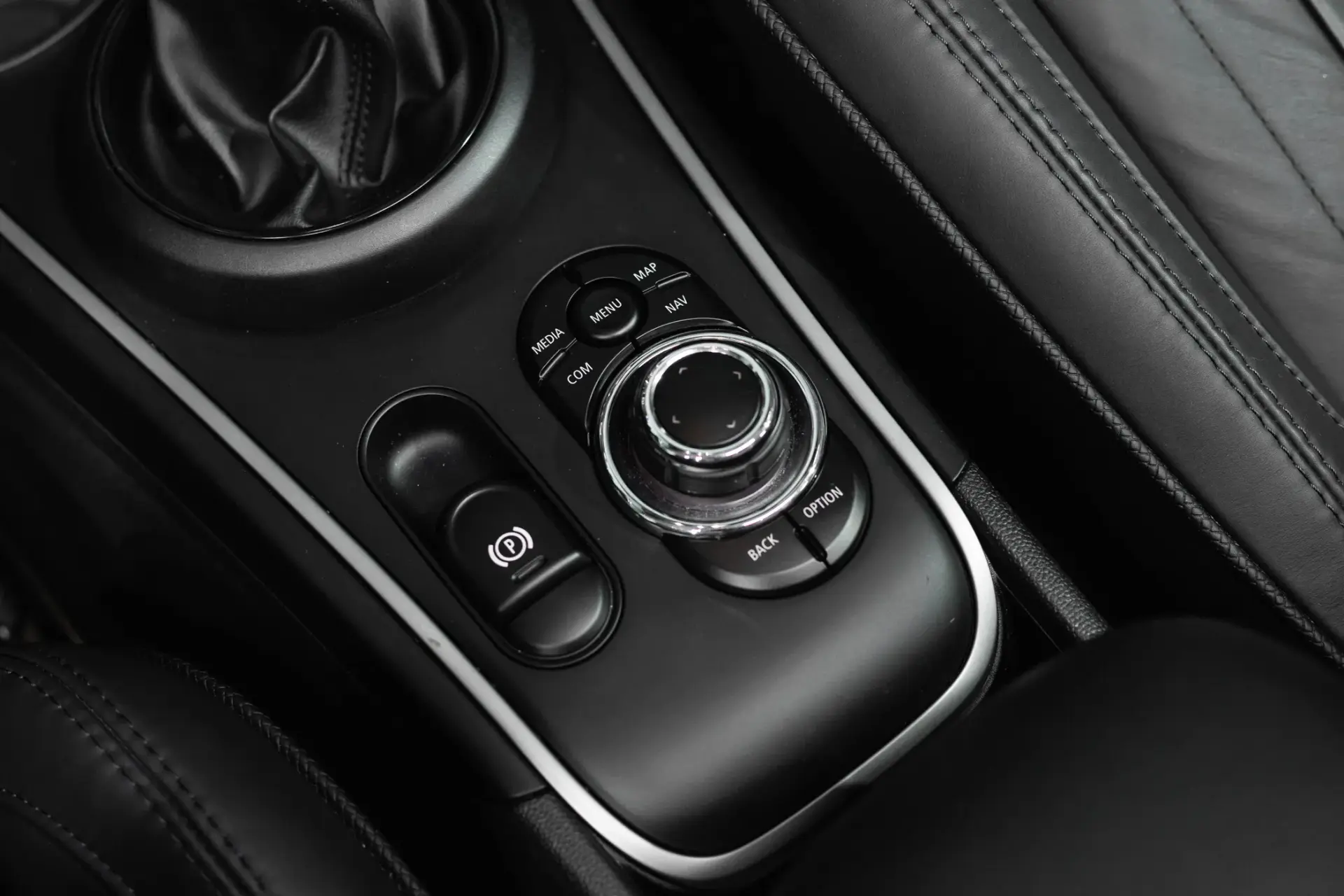 MINI Countryman Cooper SE All4 Aut. 36