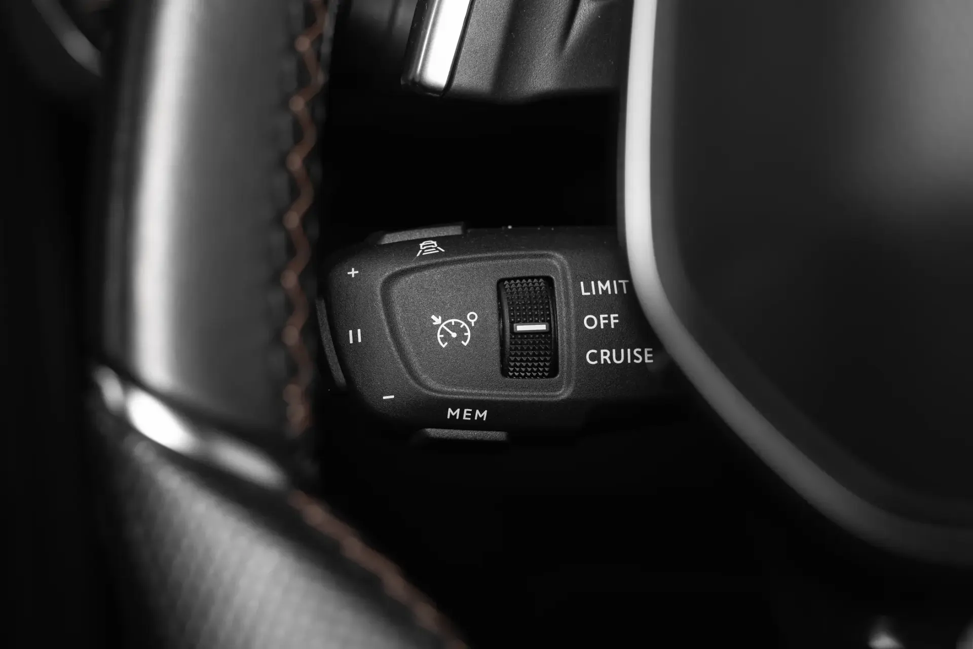 Peugeot 5008 1.2 PureTech GT EAT8 9