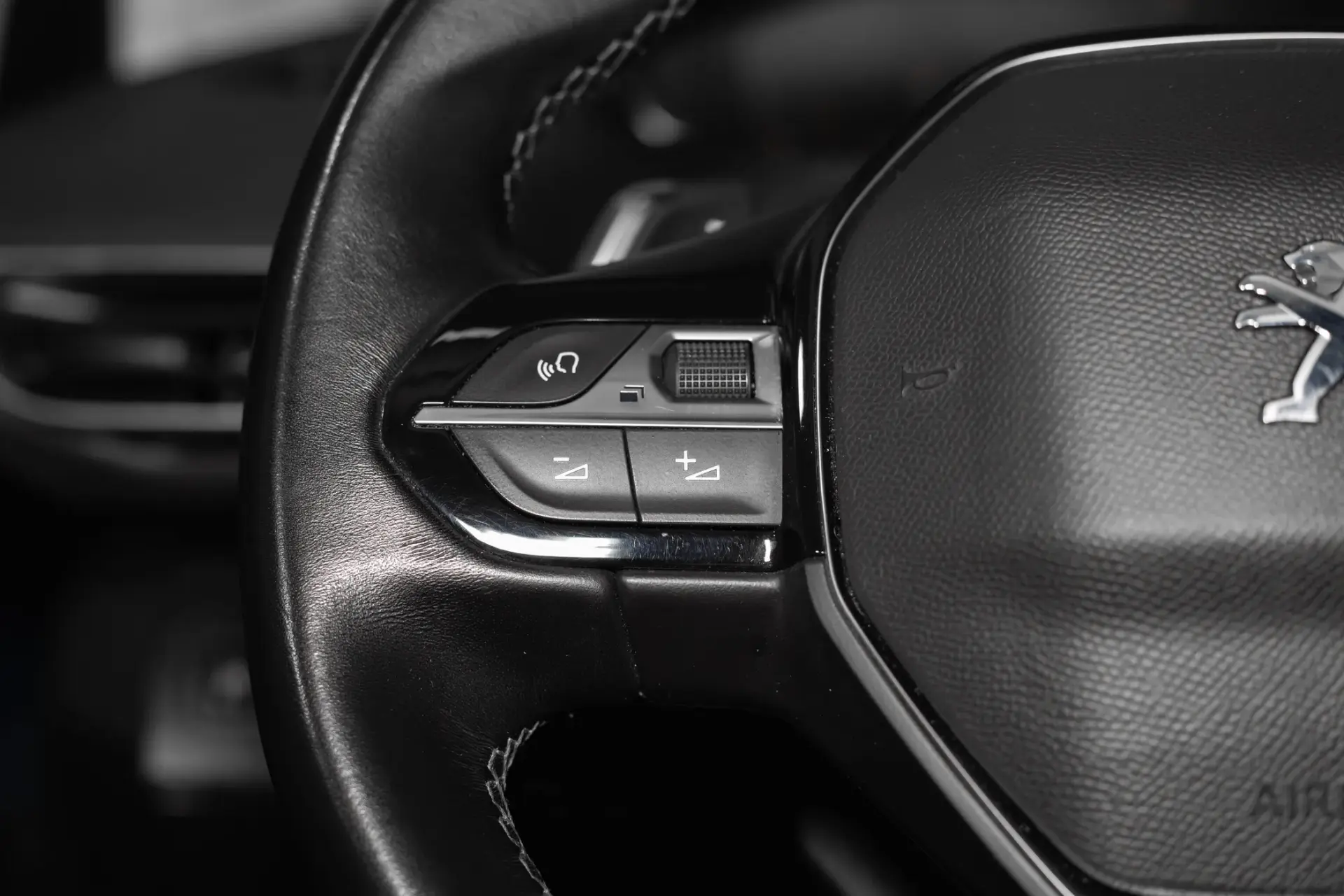 Peugeot 5008 BlueHDI 130 EAT8 Allure 7