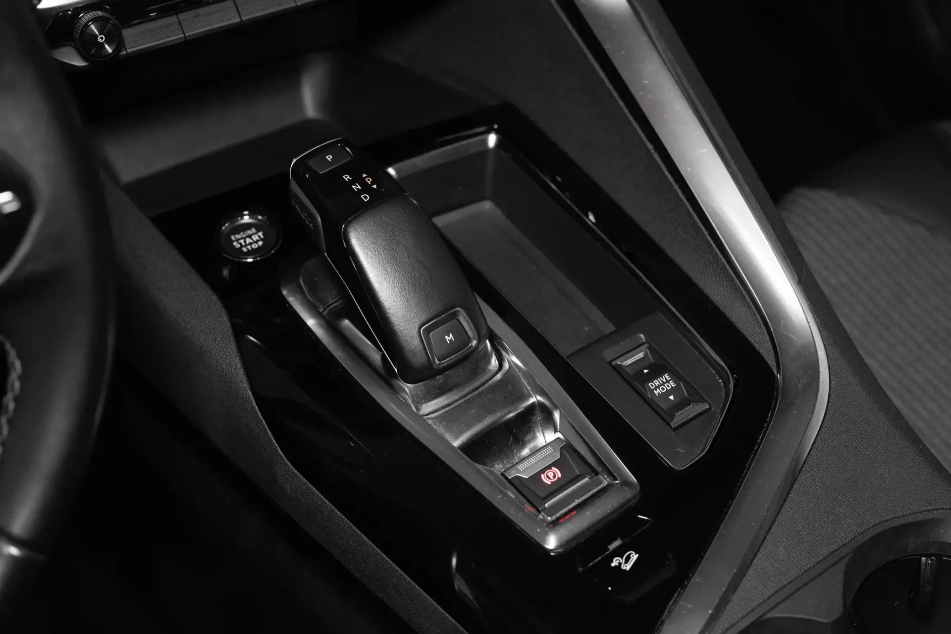 Peugeot 5008 BlueHDI 130 EAT8 Allure 26