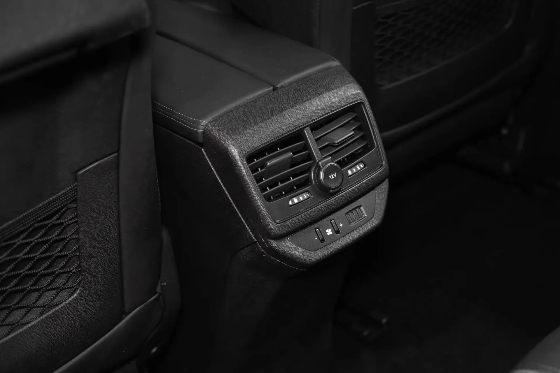 Peugeot 5008 BlueHDI 130 EAT8 Allure 29