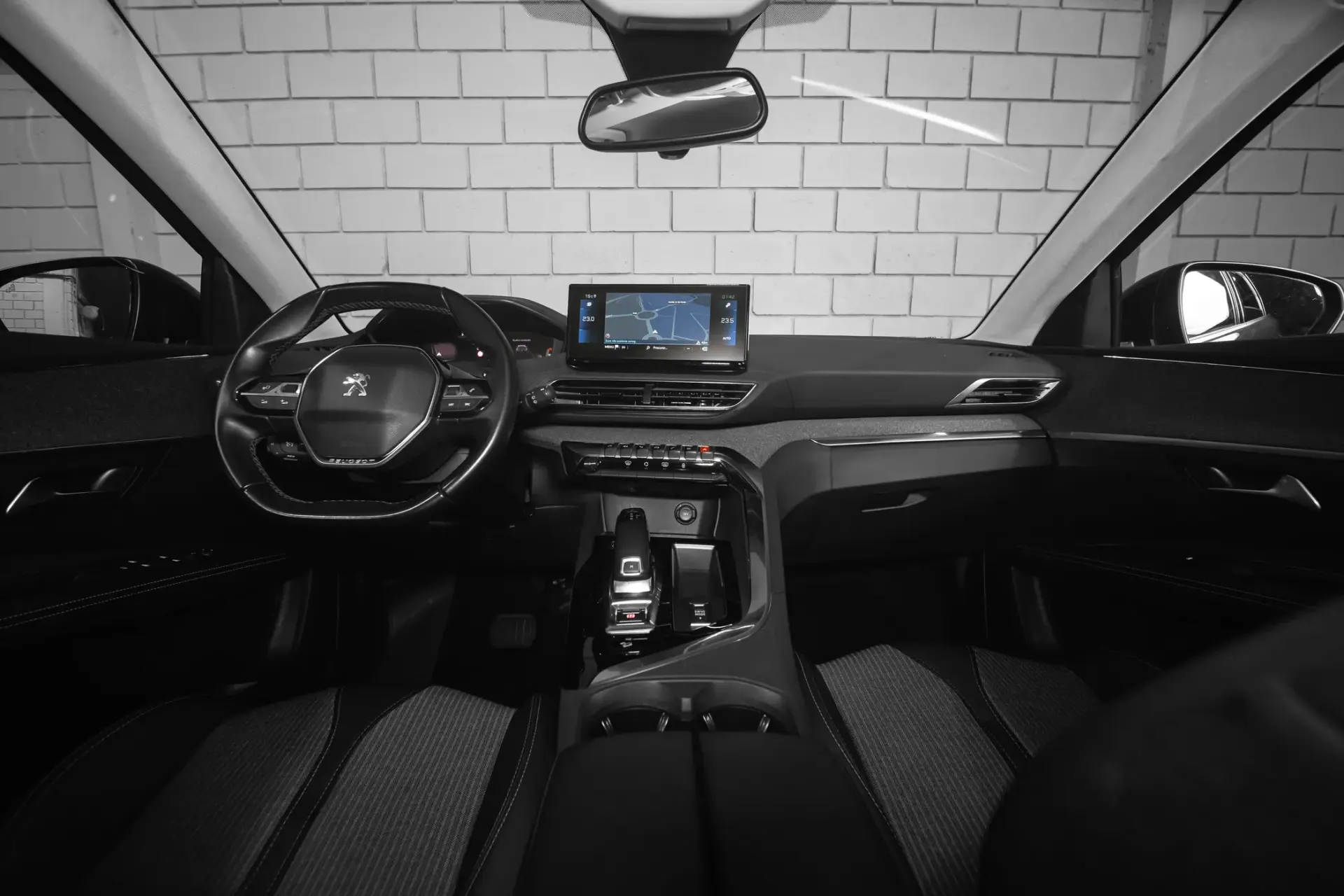 Peugeot 5008 BlueHDI 130 EAT8 Allure 32