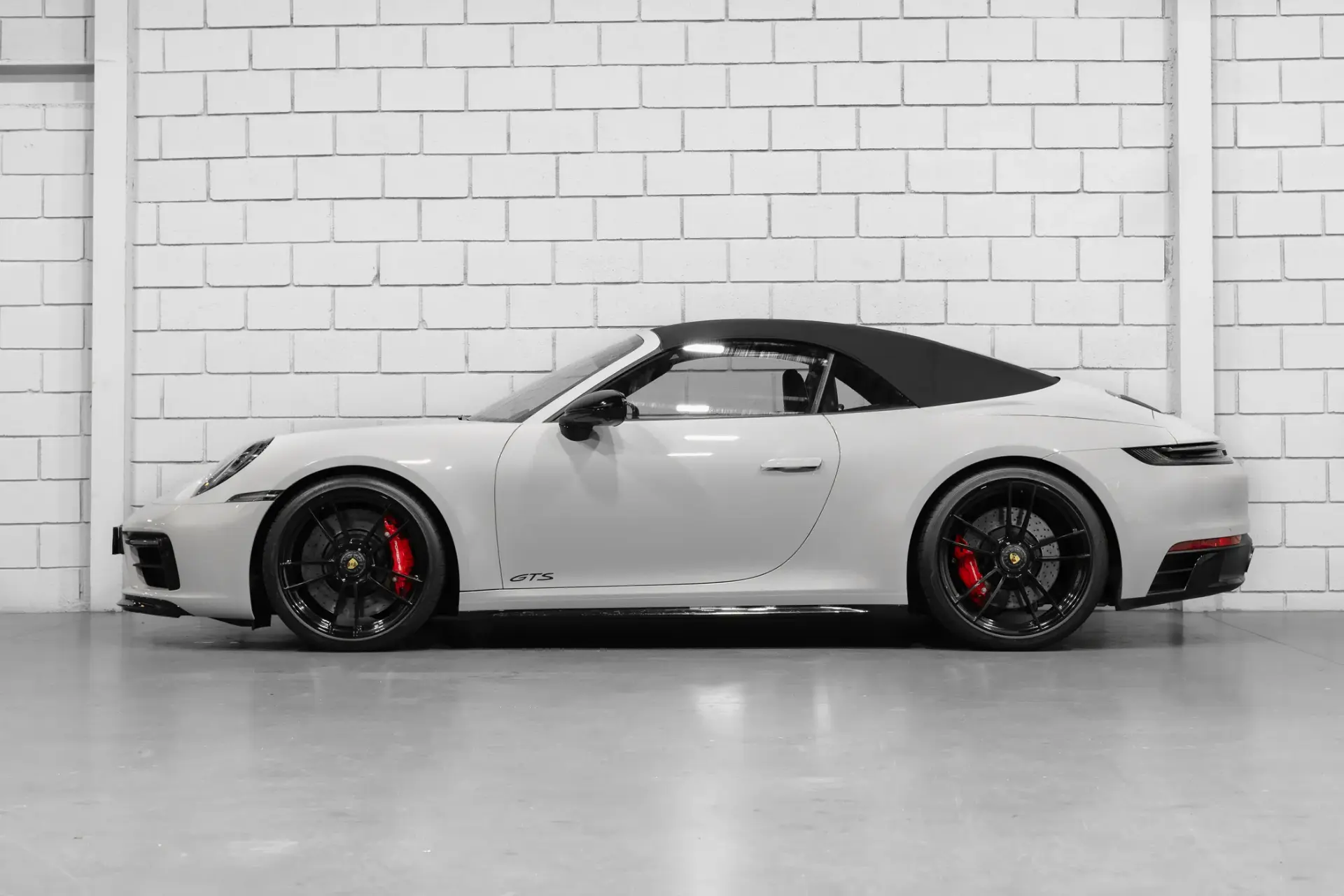 Porsche 911 (992) Carrera 4 GTS PDK 3