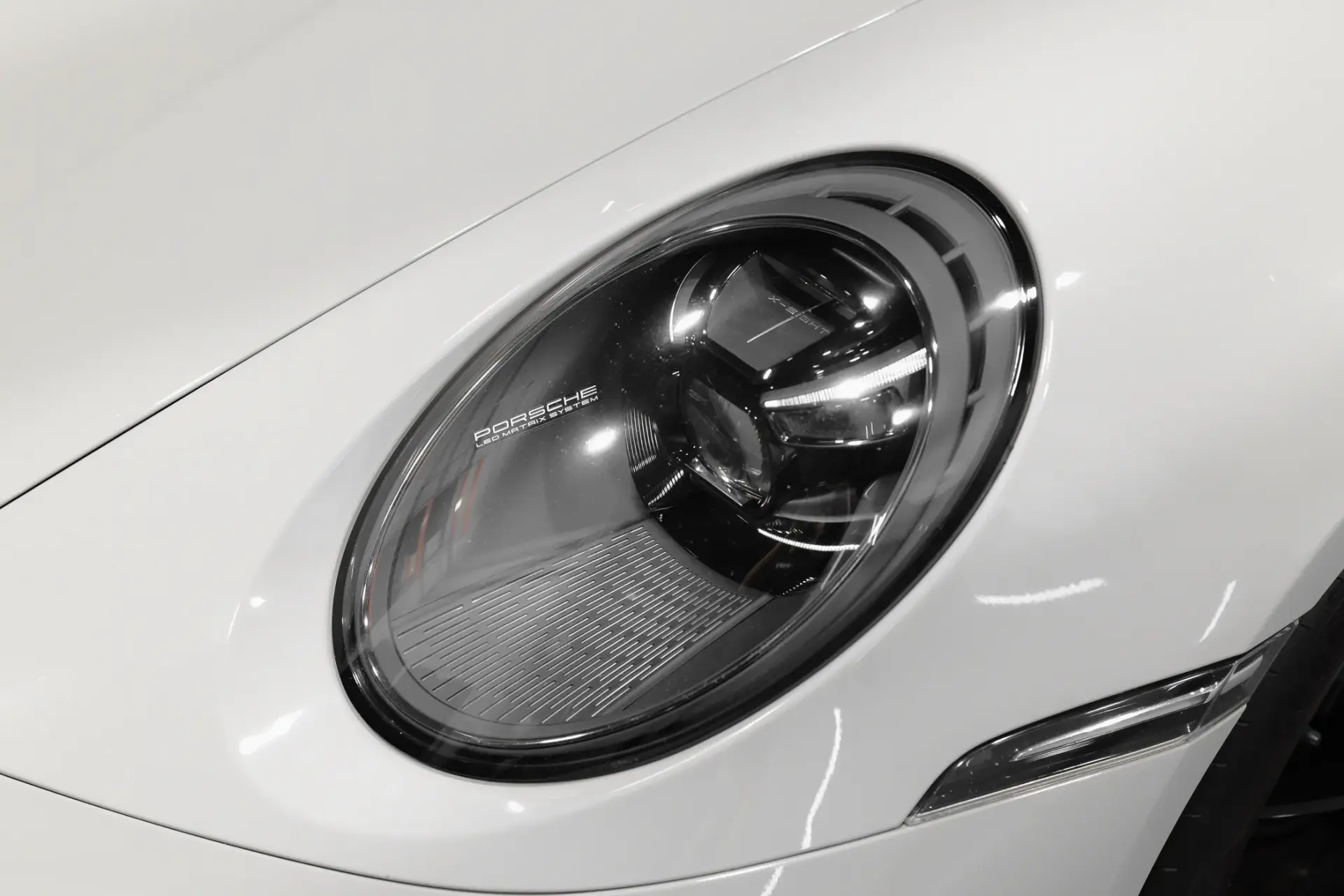 Porsche 911 (992) Carrera 4 GTS PDK 15