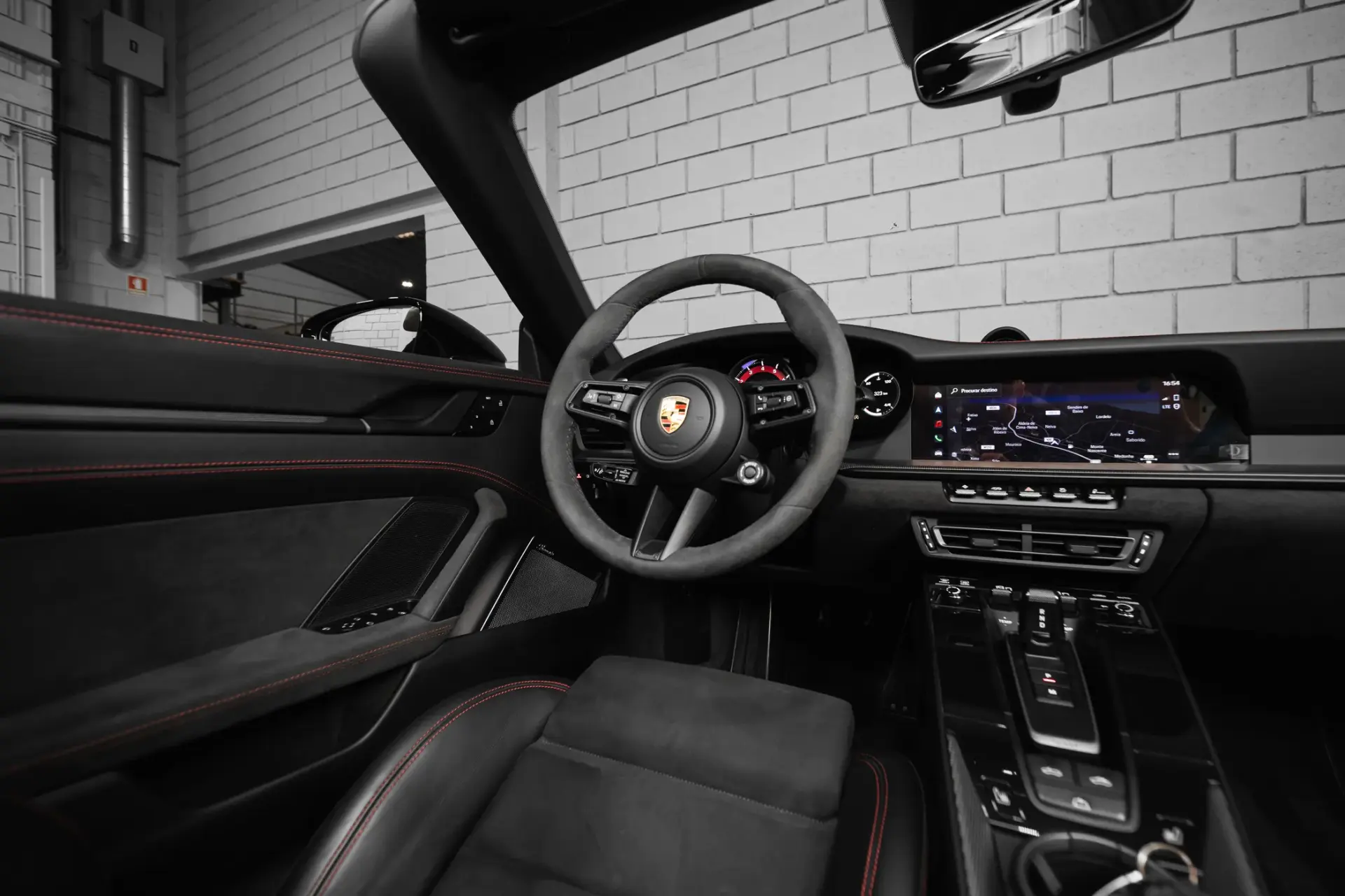 Porsche 911 (992) Carrera 4 GTS PDK 28
