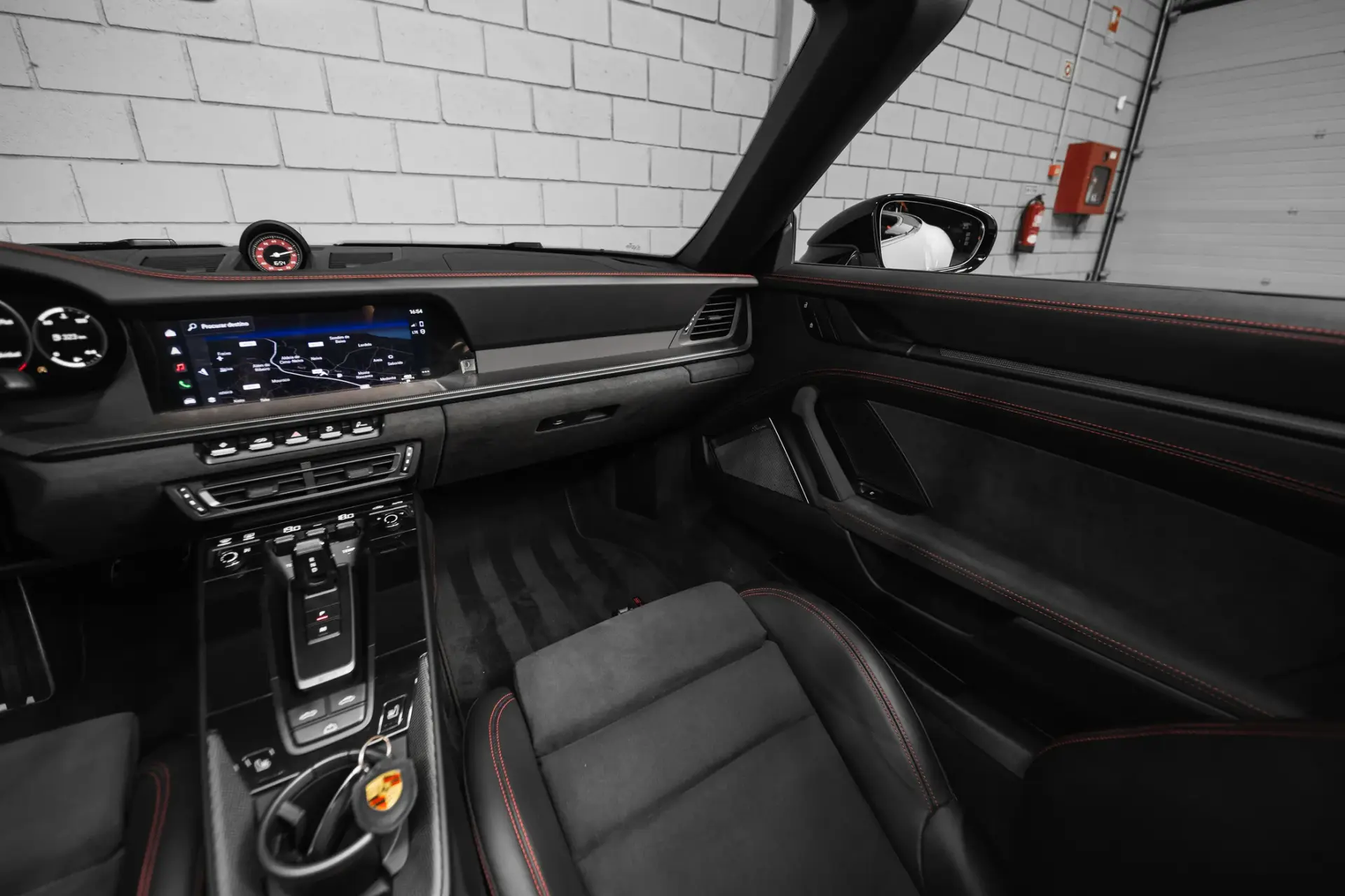 Porsche 911 (992) Carrera 4 GTS PDK 55
