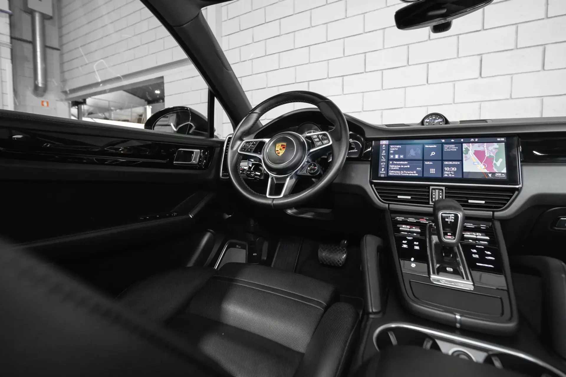 Porsche Cayenne Coupé E-Hybrid 6
