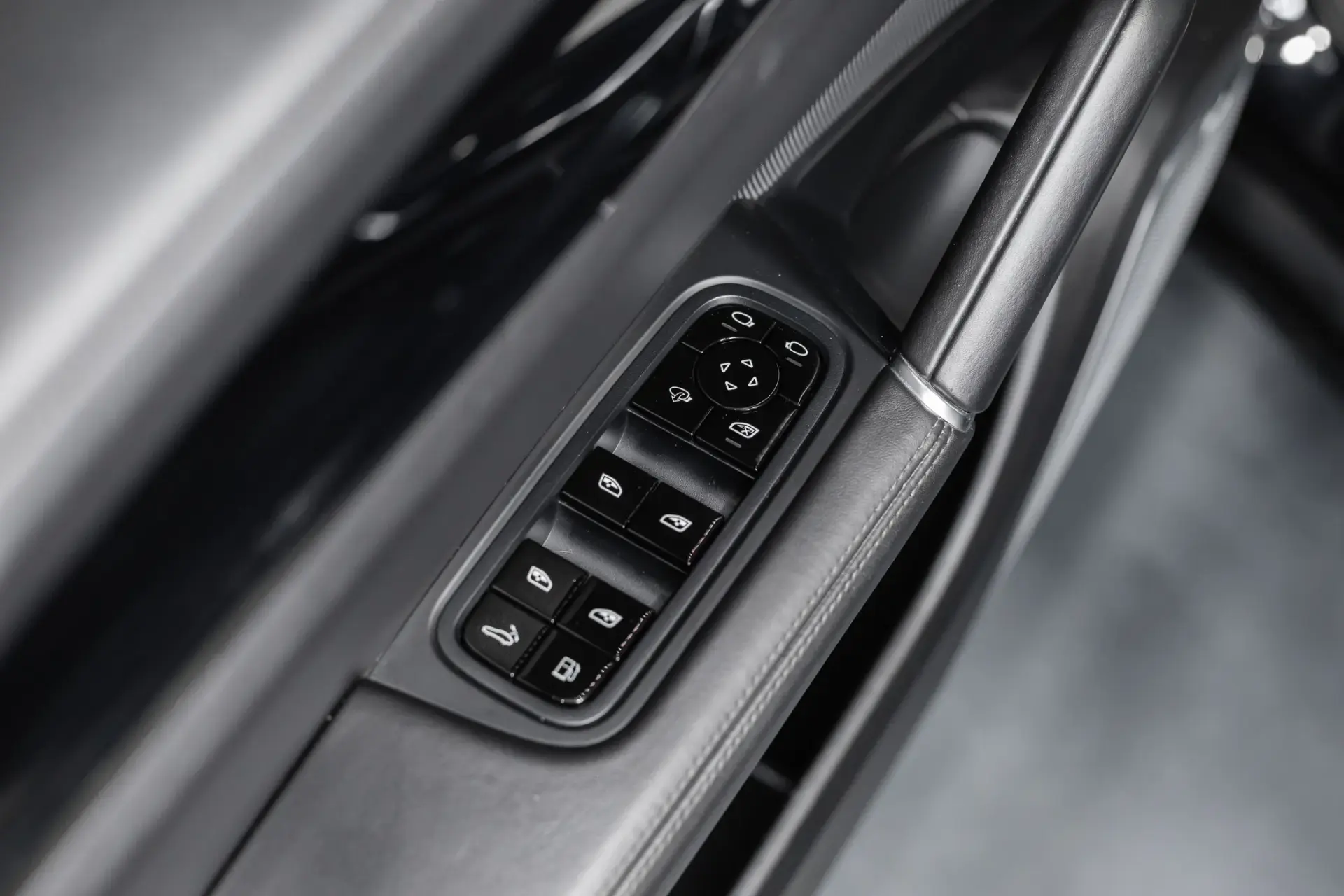 Porsche Cayenne Coupé E-Hybrid 15