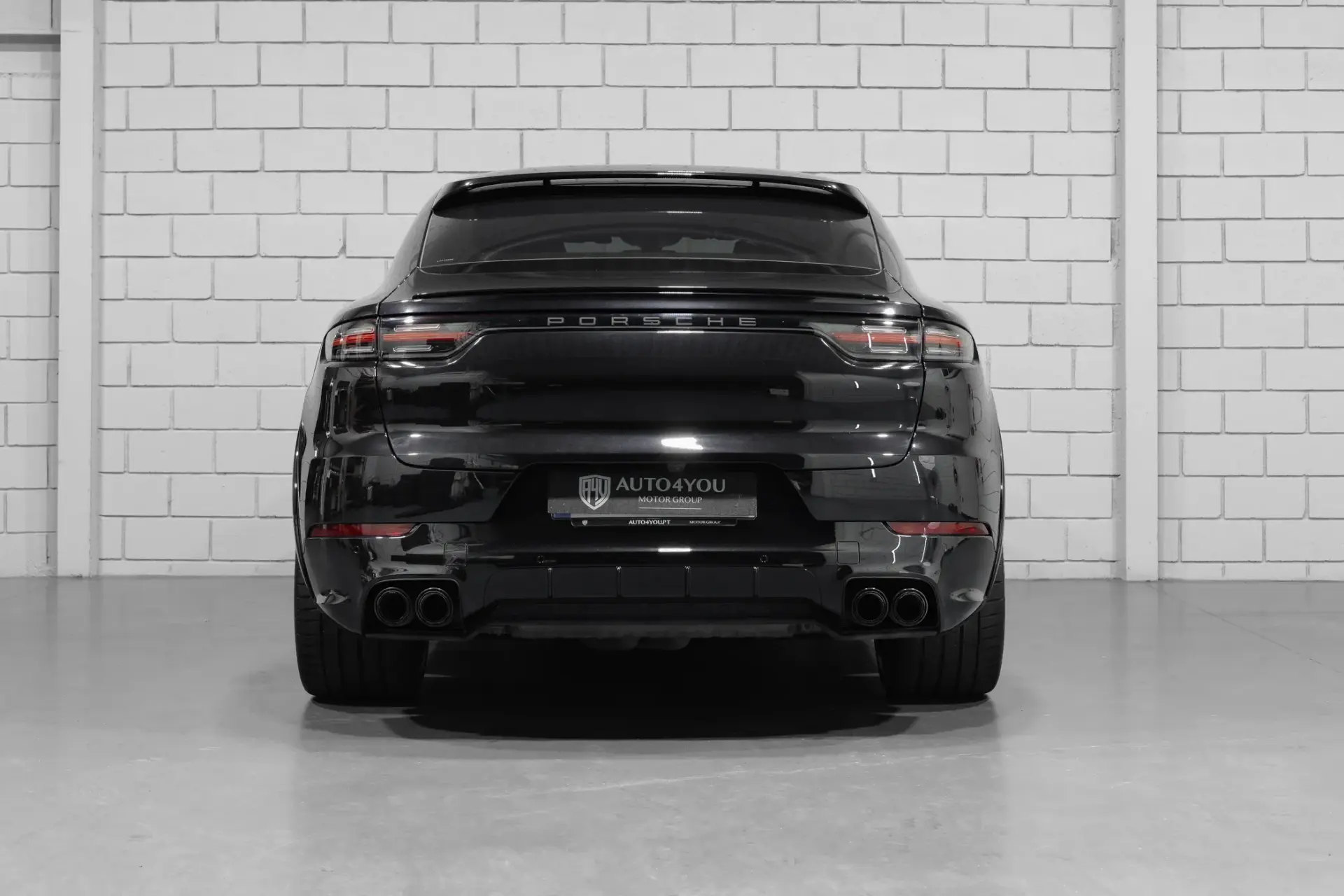 Porsche Cayenne Coupé E-Hybrid 23