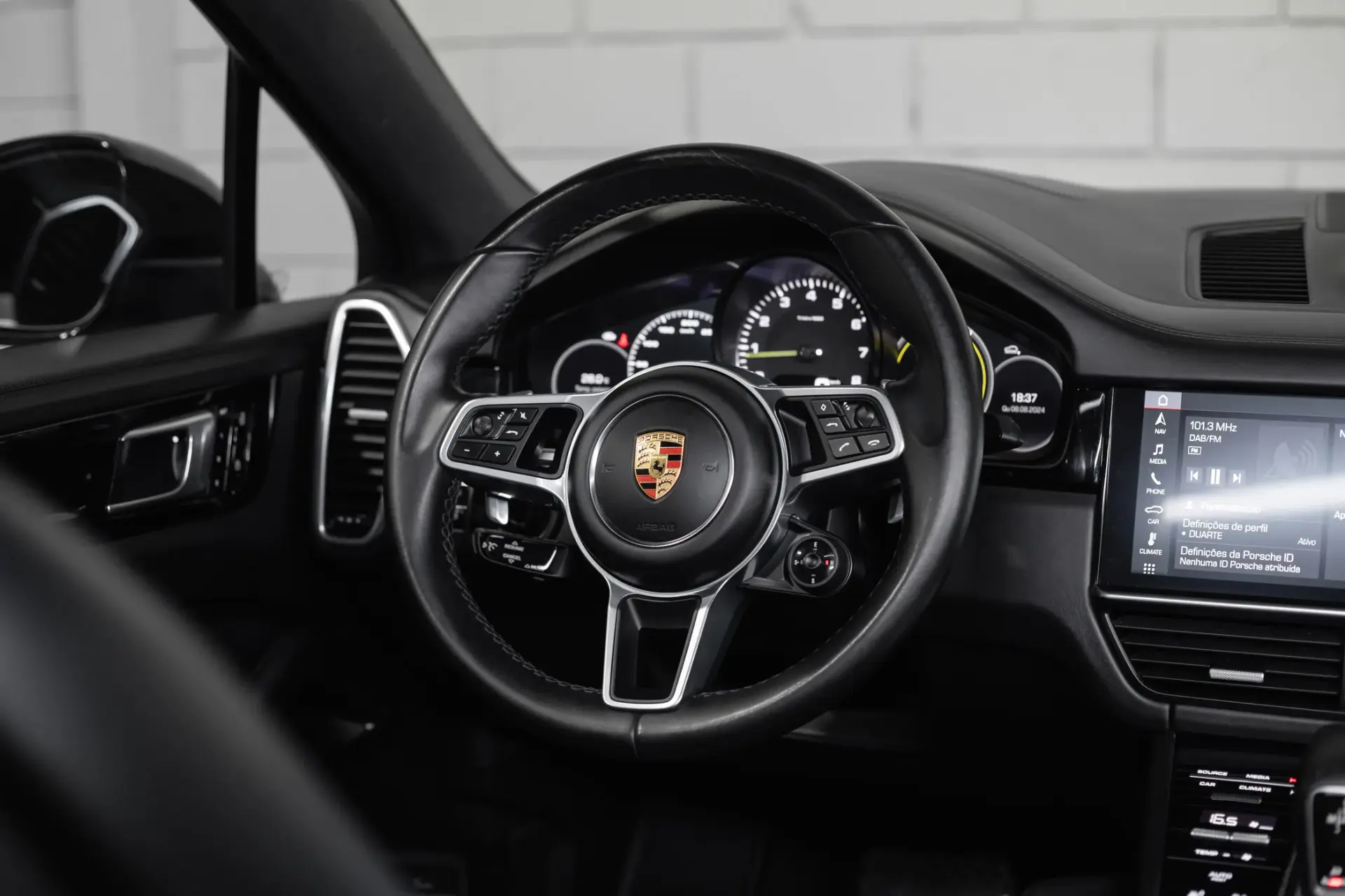 Porsche Cayenne Coupé E-Hybrid 25
