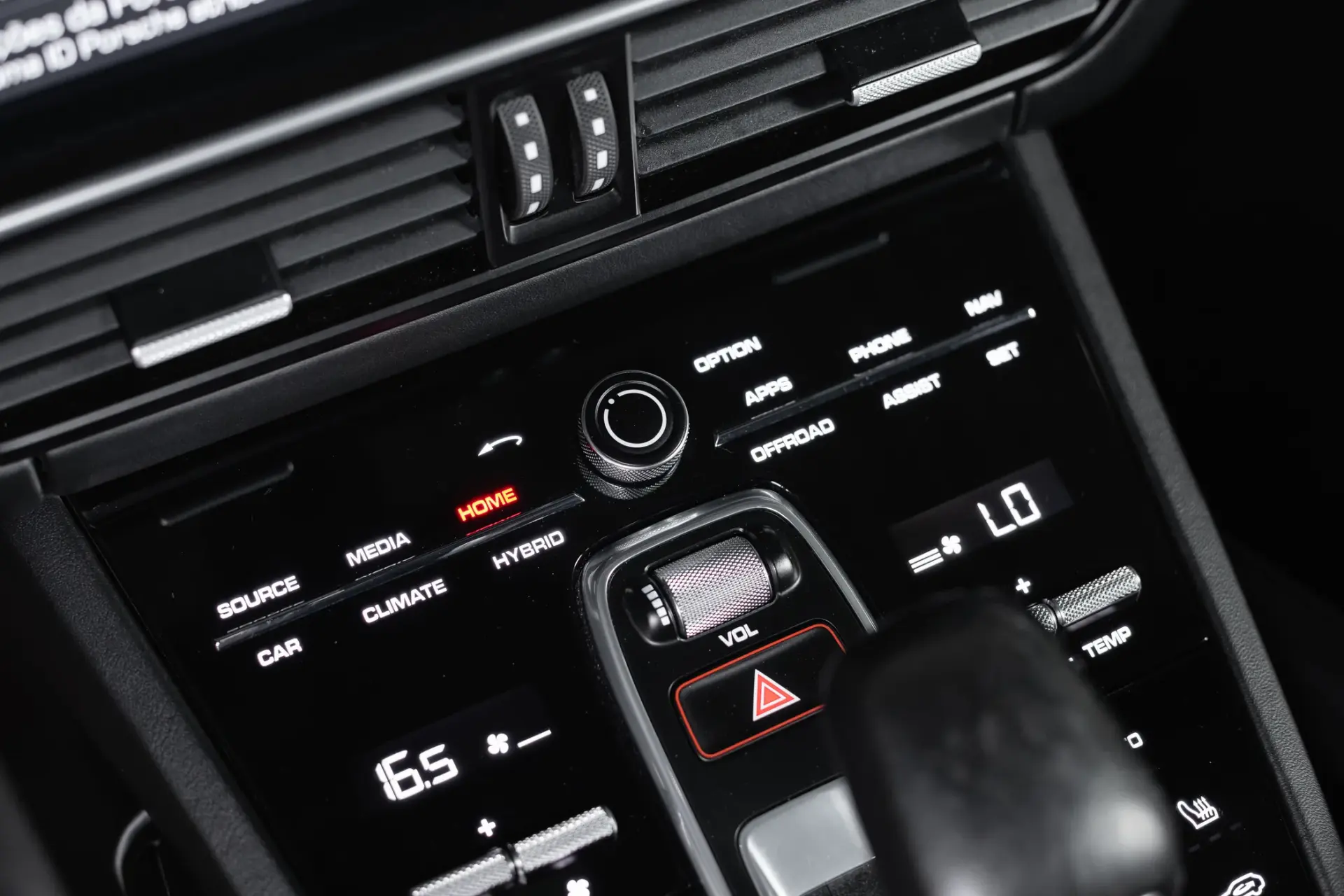 Porsche Cayenne Coupé E-Hybrid 32