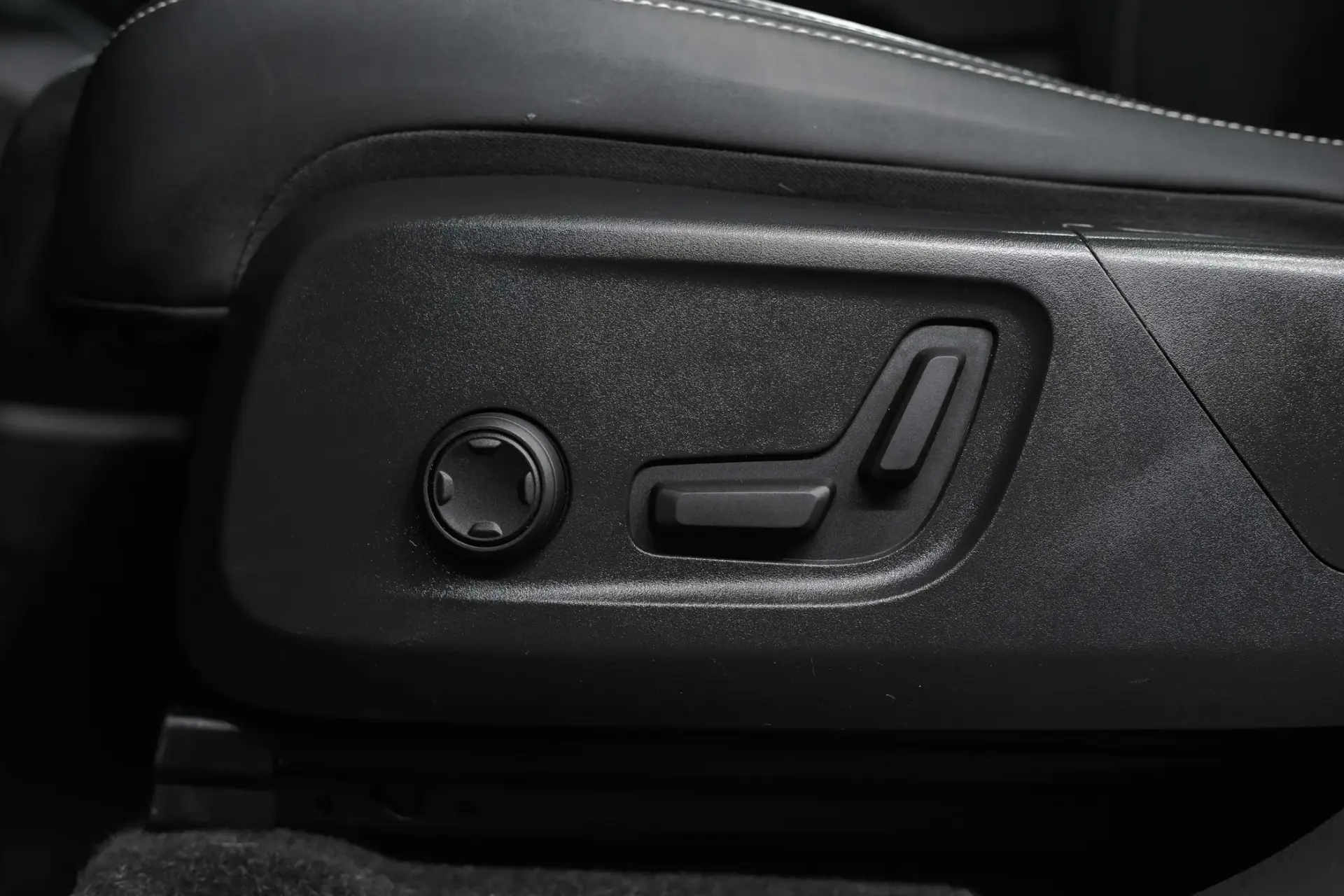 Volvo C40 Recharge Single Motor Ultimate 25