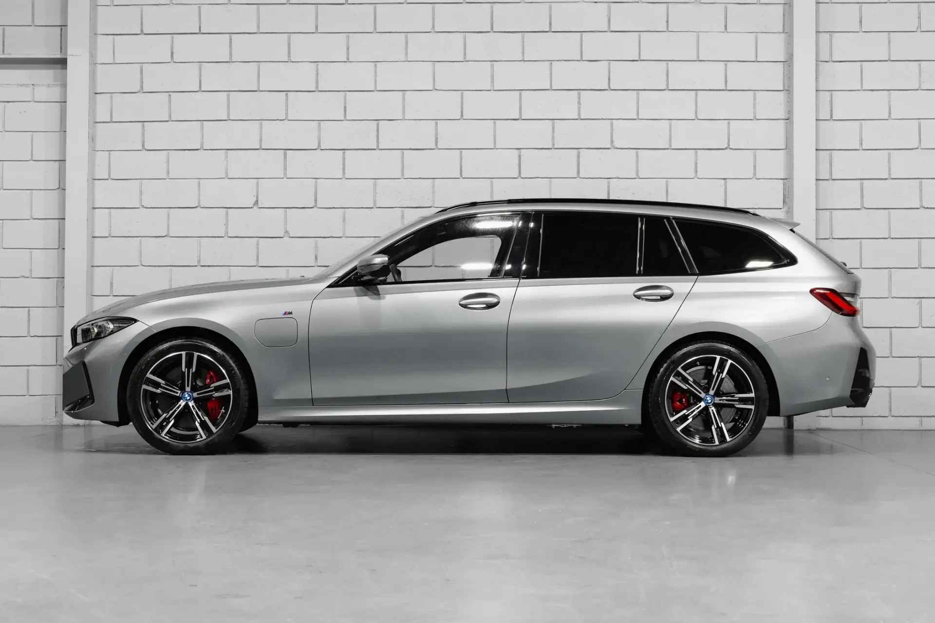 BMW 320 e Touring Pack Desportivo M Auto 3