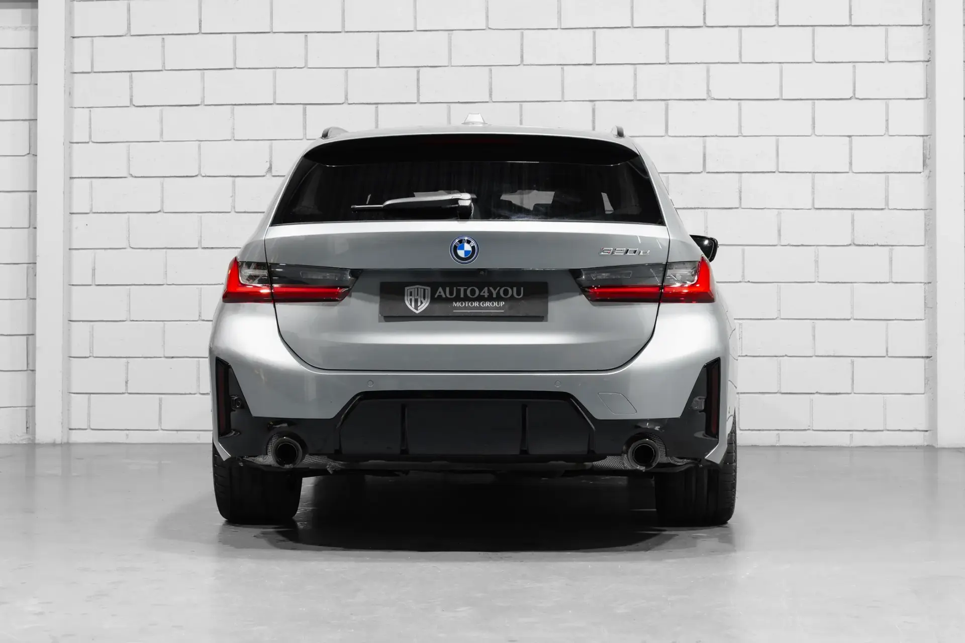 BMW 320 e Touring Pack Desportivo M Auto 36