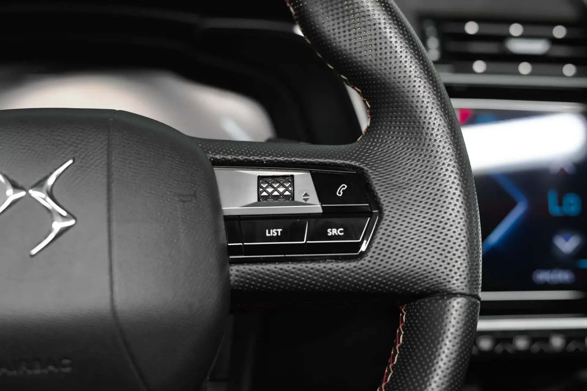DS DS7 Crossback E-Tense Performance Line EAT8 10