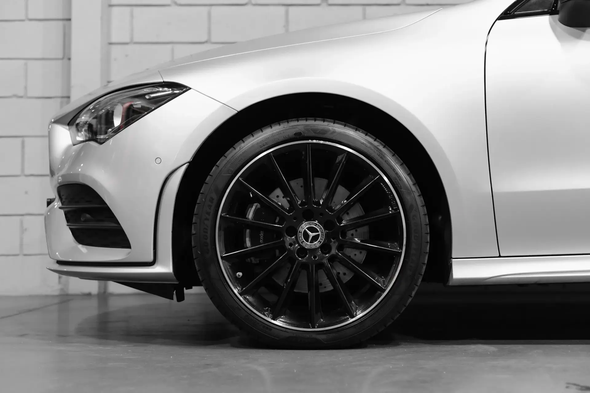 Mercedes-Benz CLA 250 e Shooting Brake AMG Line 30