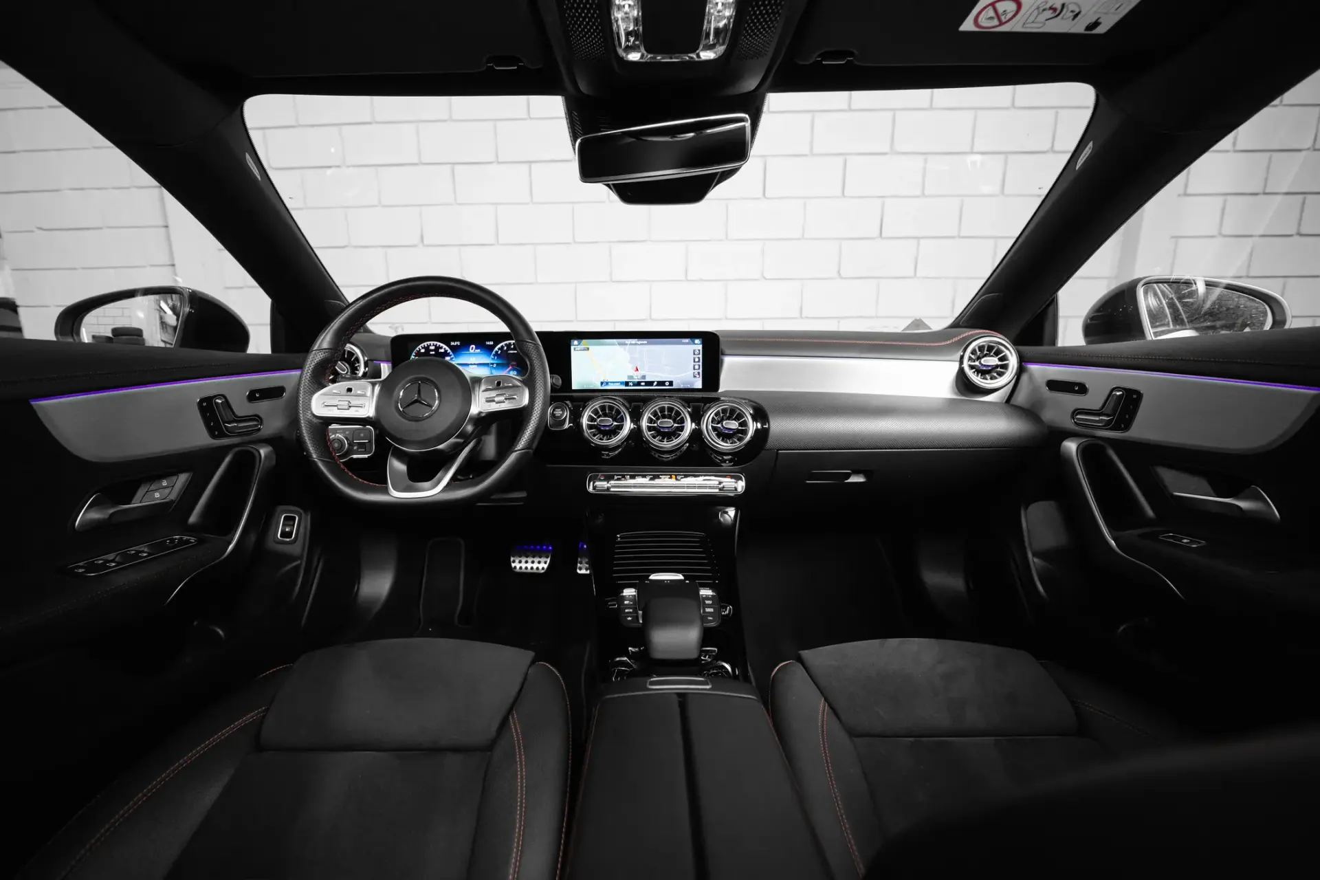 Mercedes-Benz CLA 250 e Shooting Brake AMG Line 41