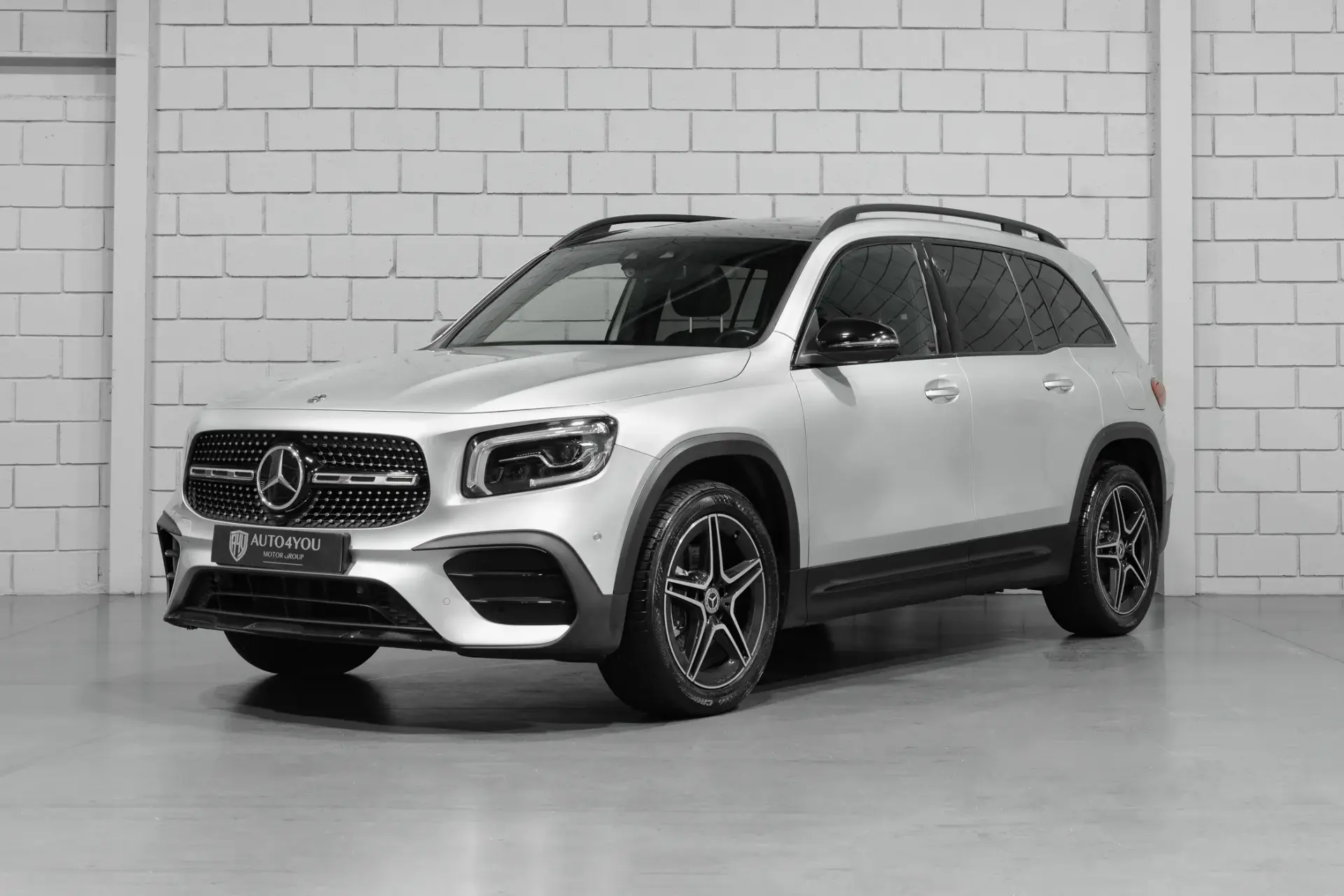 Mercedes-Benz GLB 200 AMG Line 1