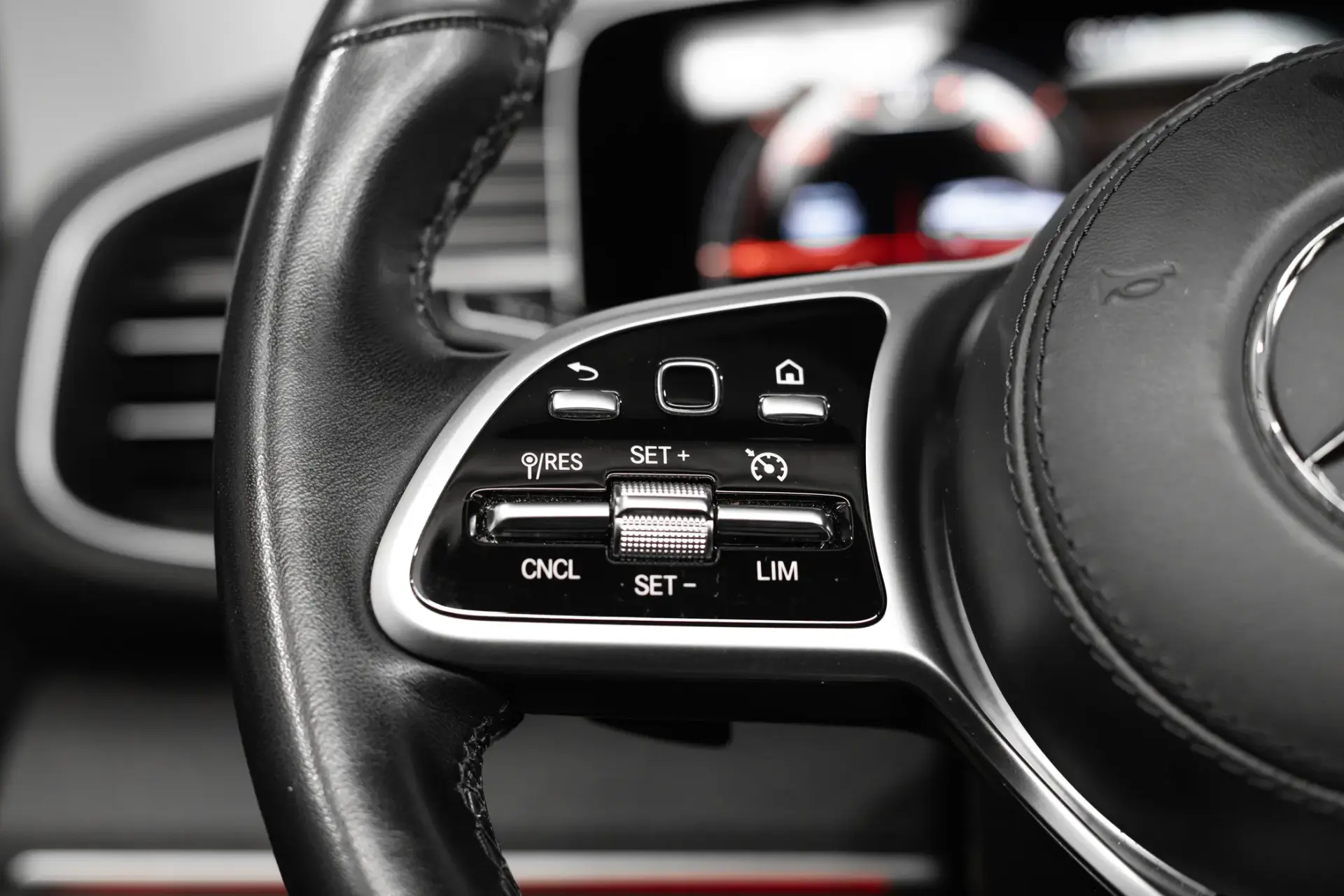 Mercedes-Benz GLE 350 de 4Matic 8