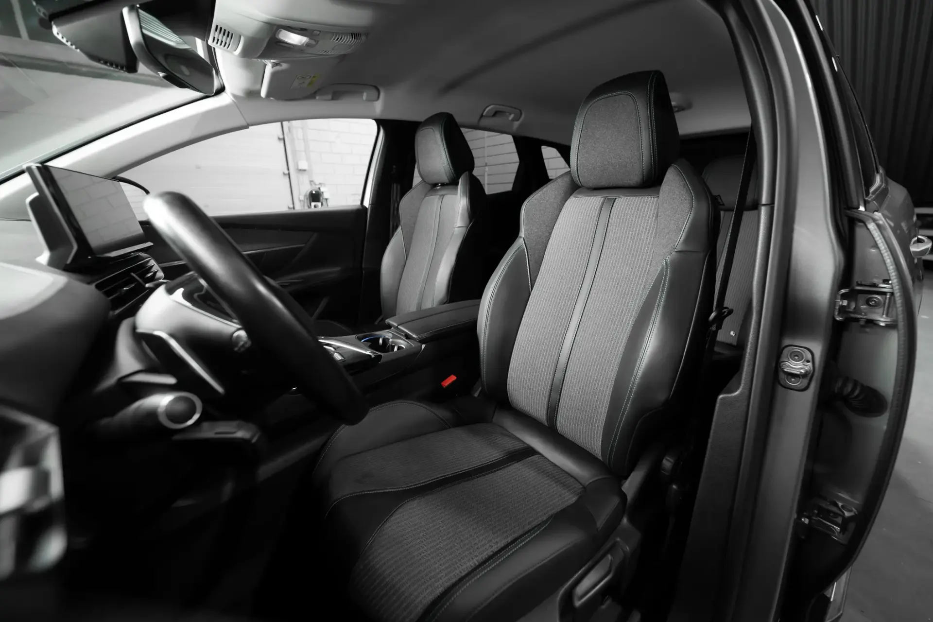 Peugeot 3008 1.6 Hybrid Allure Pack e-EAT8 5