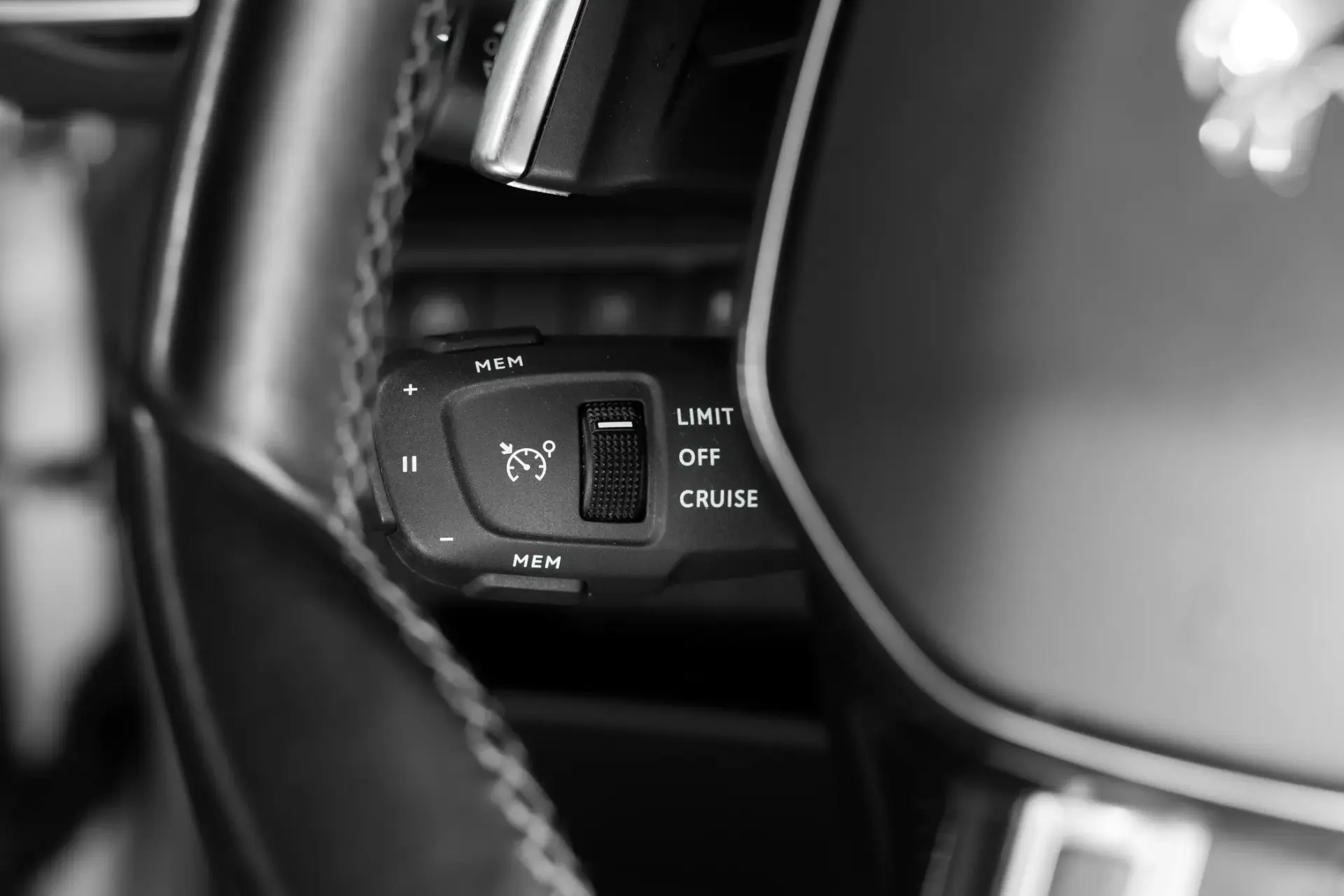 Peugeot 3008 1.6 Hybrid Allure Pack e-EAT8 10