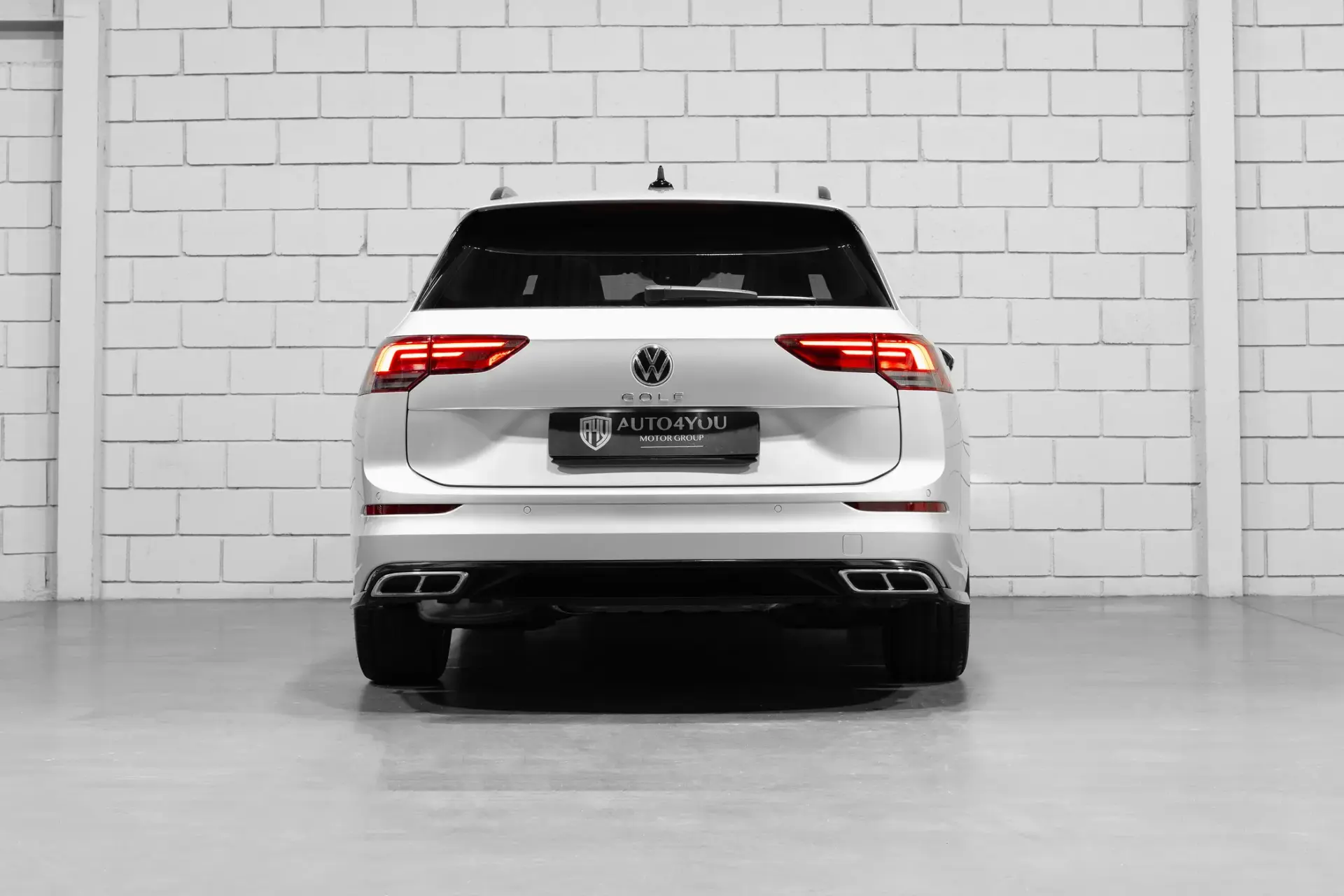 Volkswagen Golf Variant 2.0 TDi R-Line DSG 39