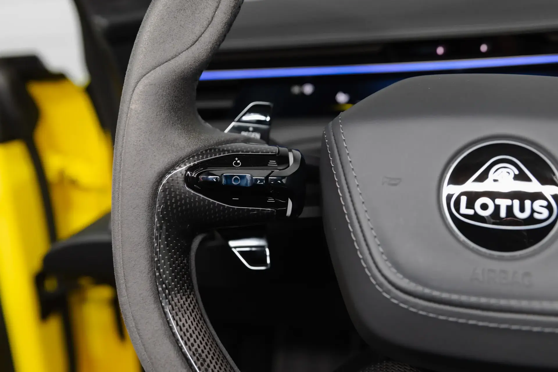 Lotus Emeya R 6