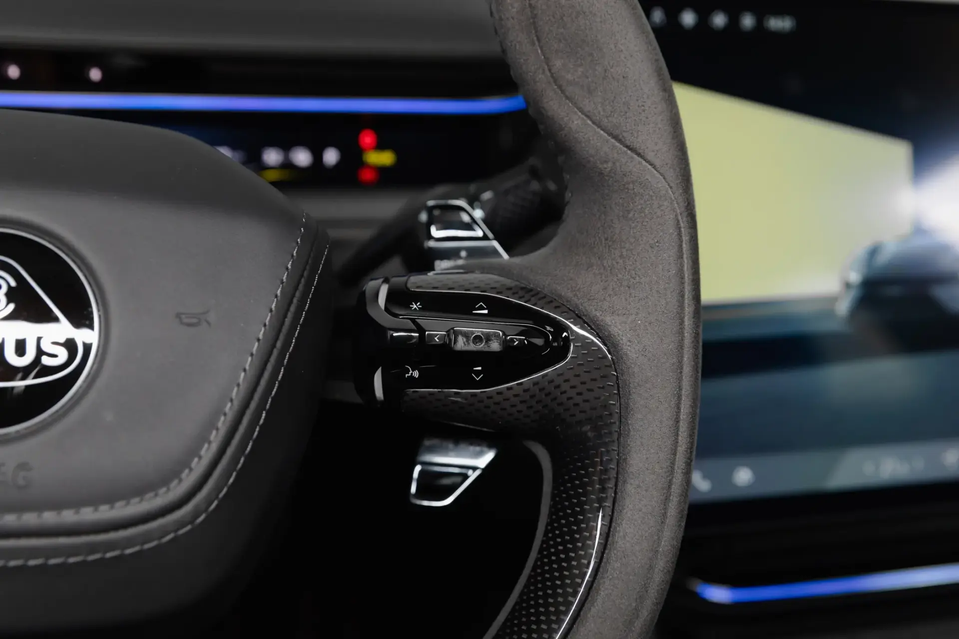 Lotus Emeya R 7