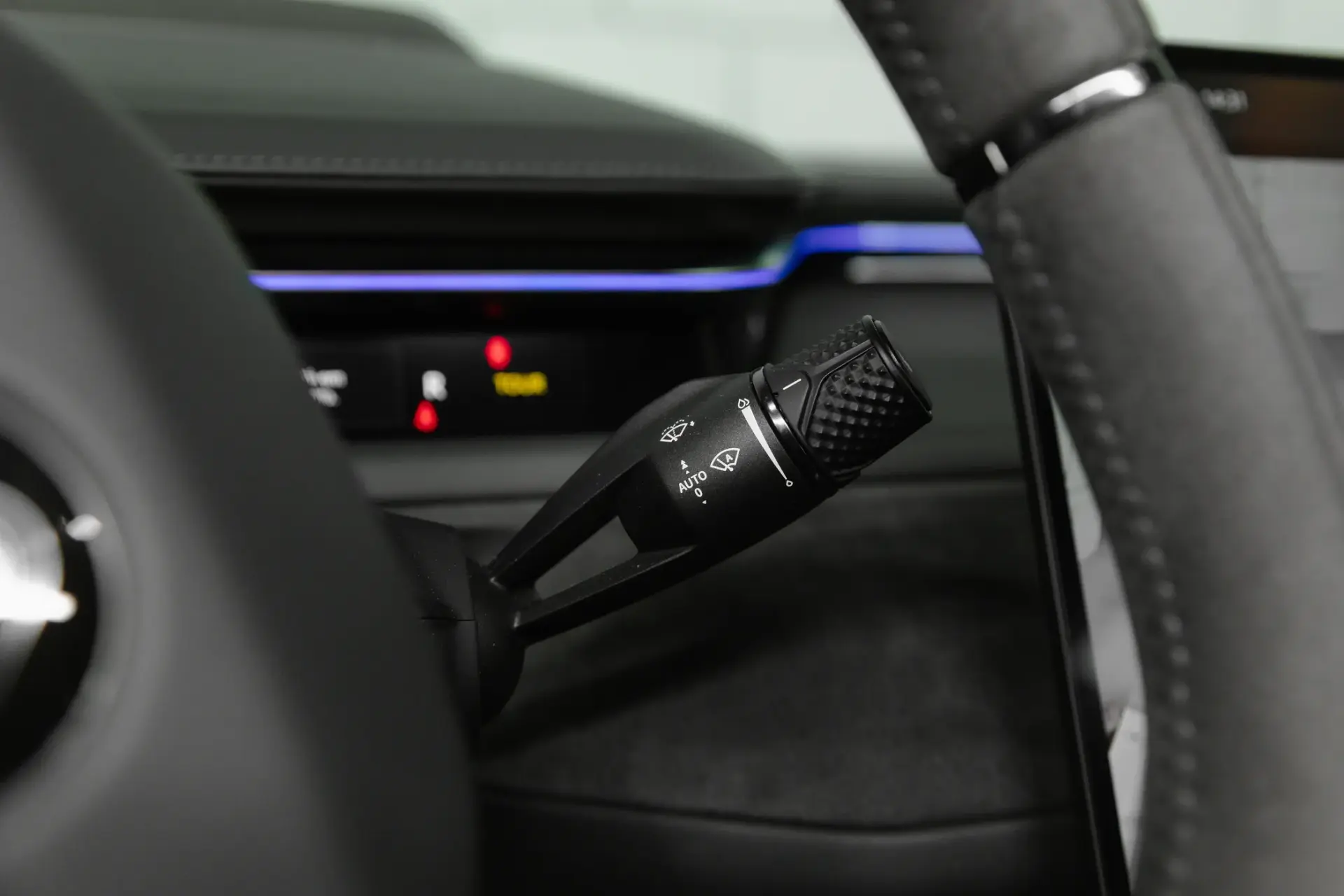 Lotus Emeya R 9