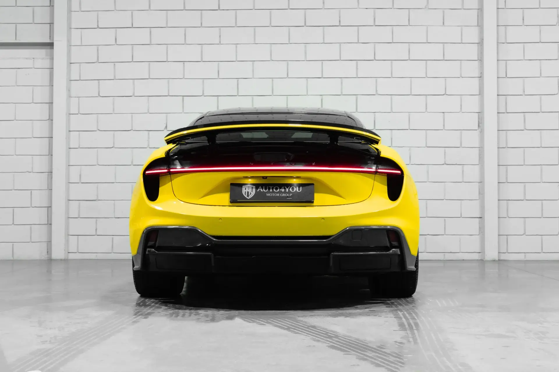 Lotus Emeya R 70