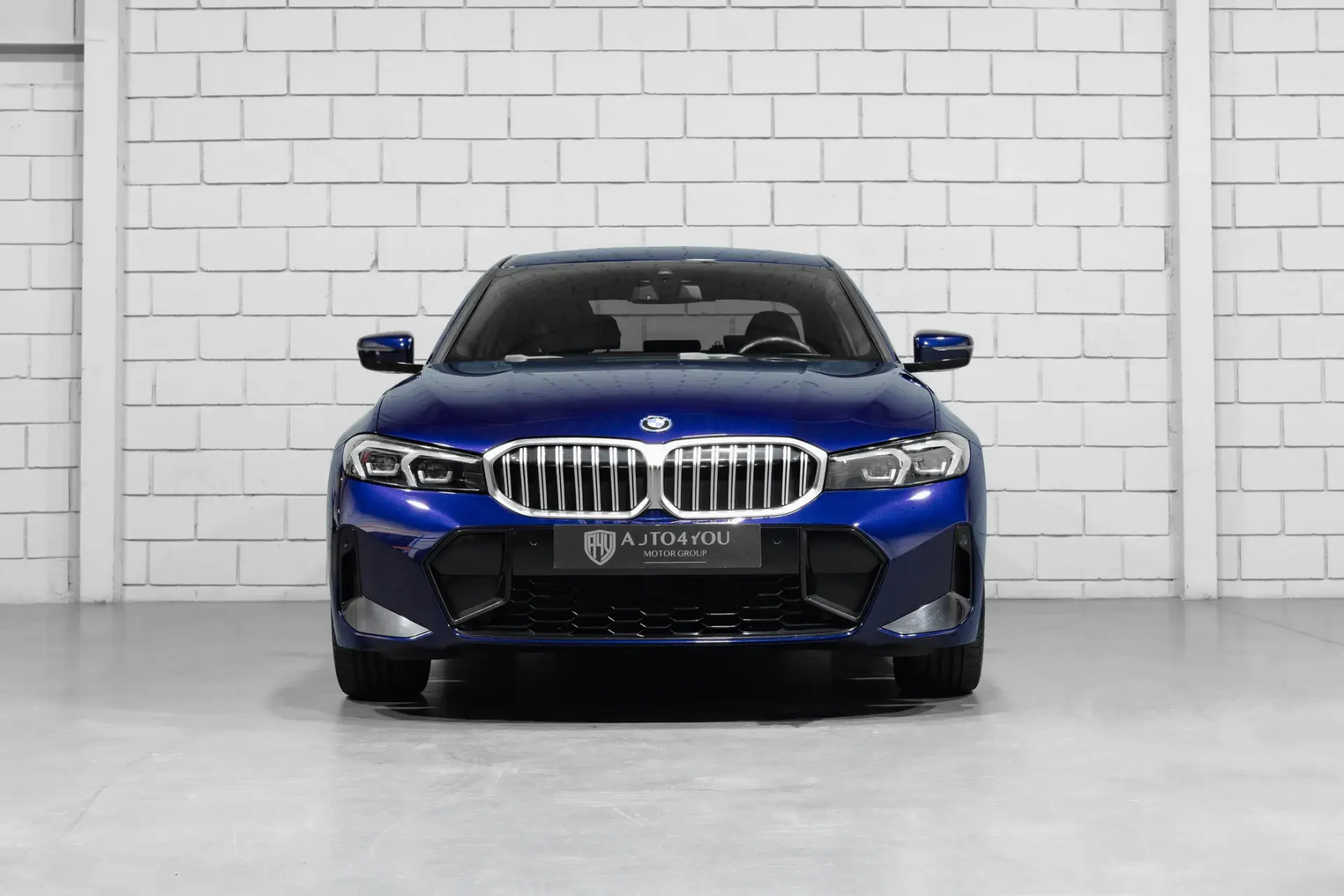 BMW 320 e Pack M Auto 2