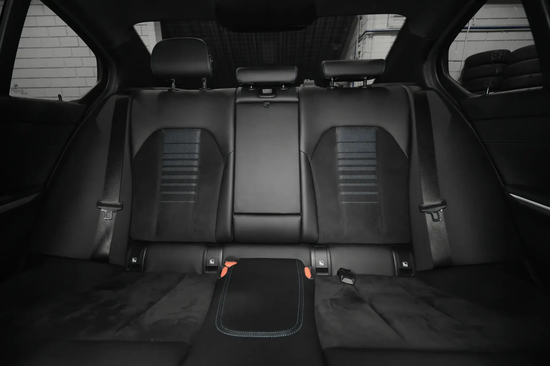 BMW 320 e Pack M Auto 12