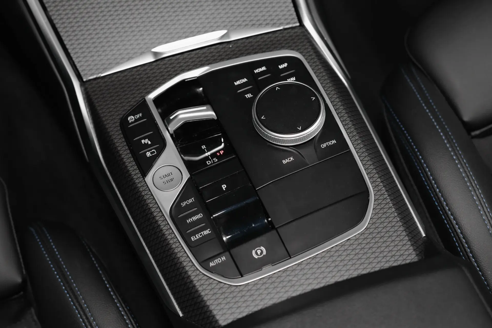 BMW 320 e Pack M Auto 41