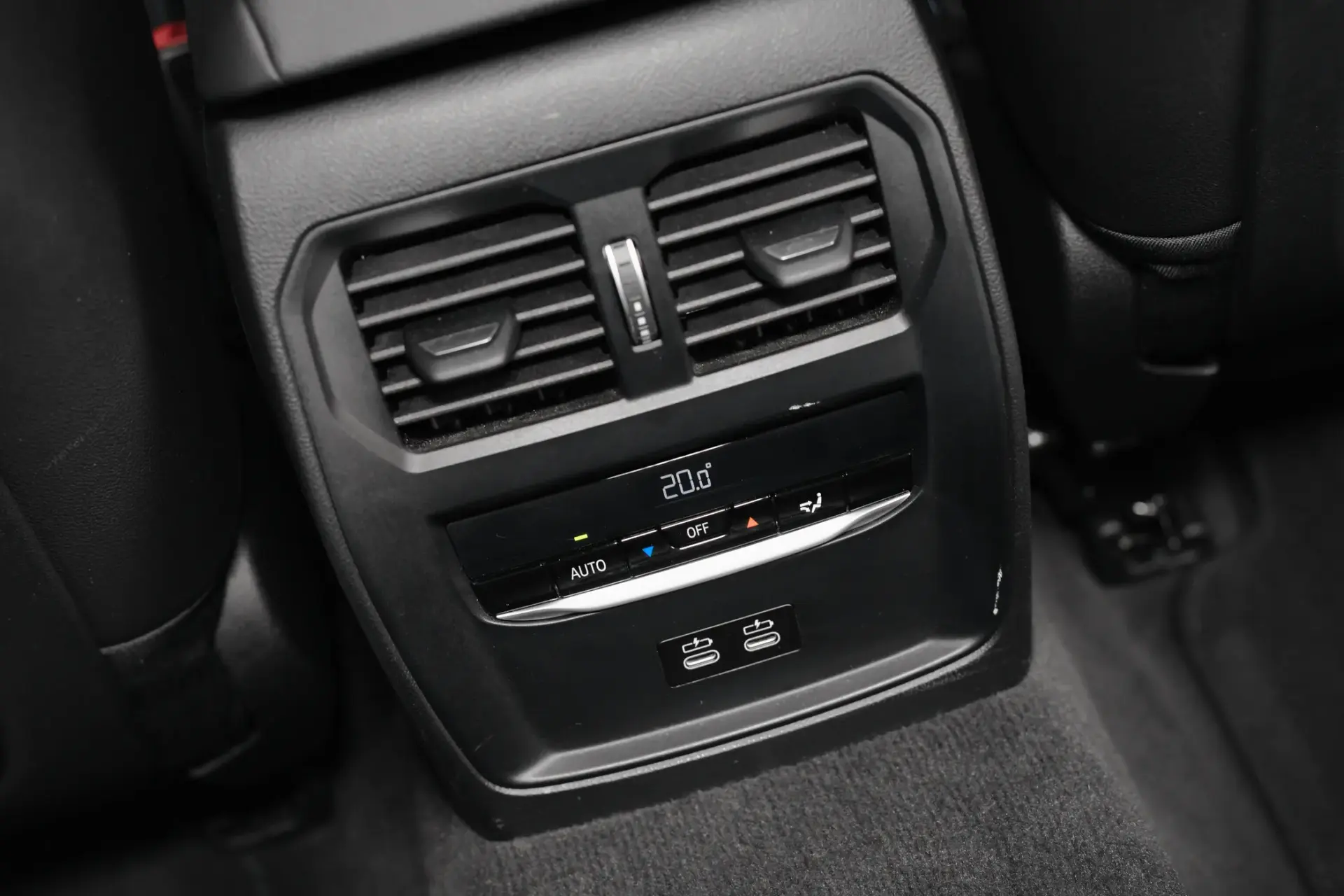 BMW 320 e Pack M Auto 45
